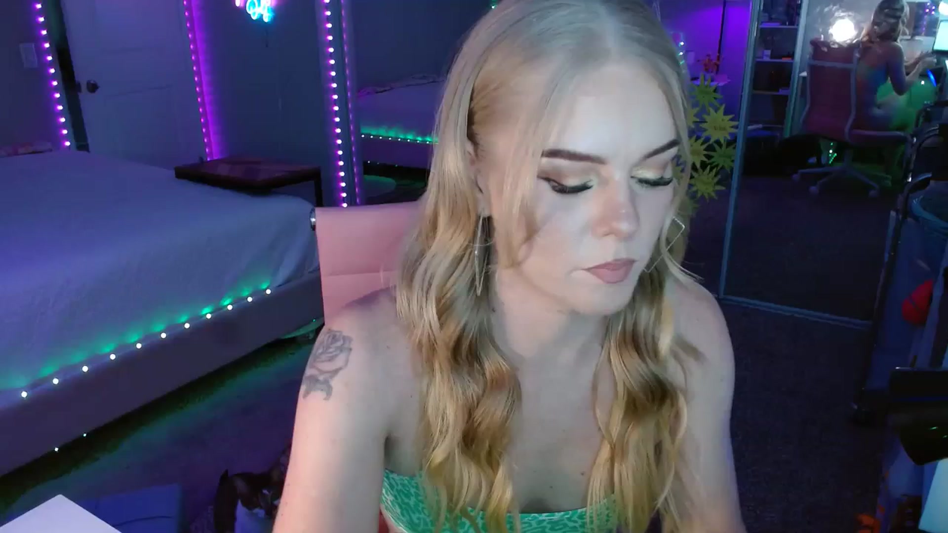 Gallery image thumbnail from AvaMonroe_'s myfreecams stream on, 08/30/2023, 04:49 image 1 of 20