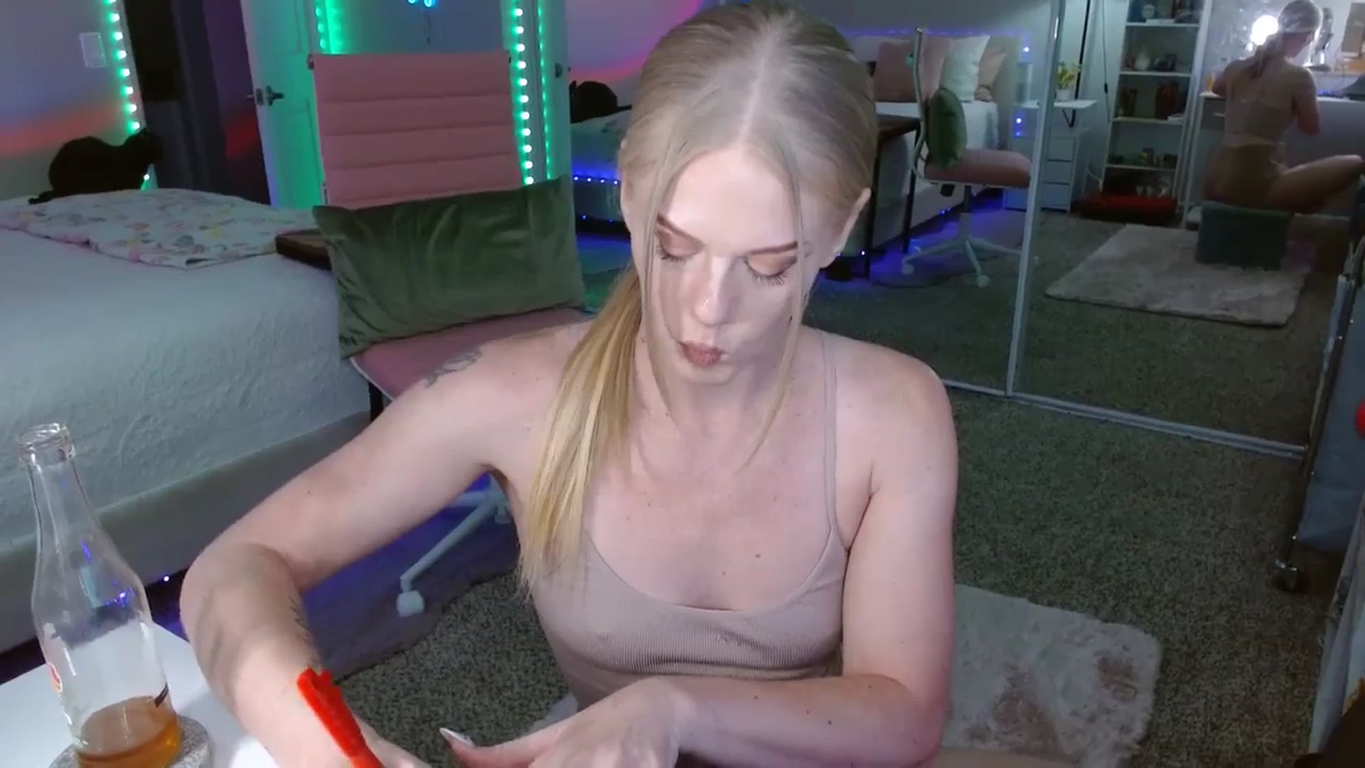 Gallery image thumbnail from AvaMonroe_'s myfreecams stream on, 09/12/2023, 04:54 image 16 of 20