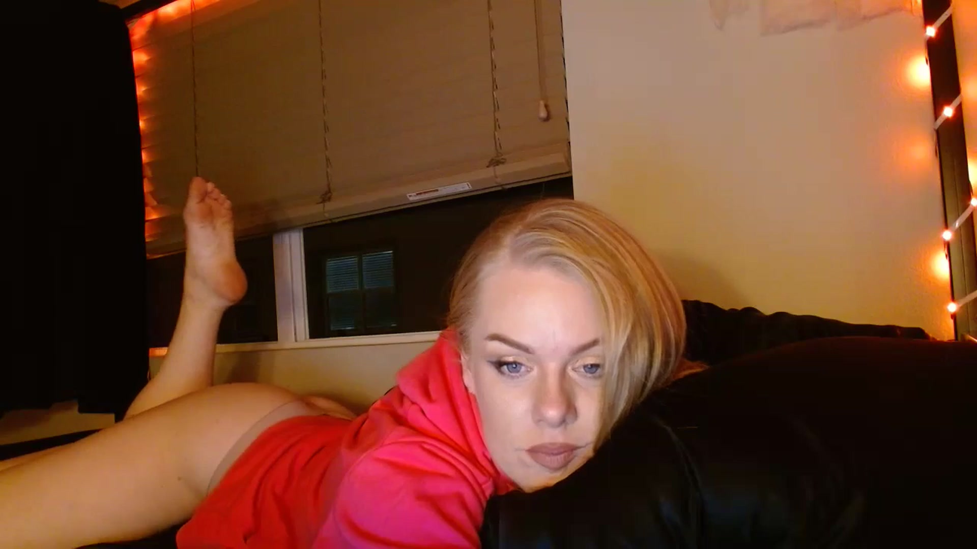 Gallery image thumbnail from AvaMonroe_'s myfreecams stream on, 09/24/2023, 11:19 image 3 of 20