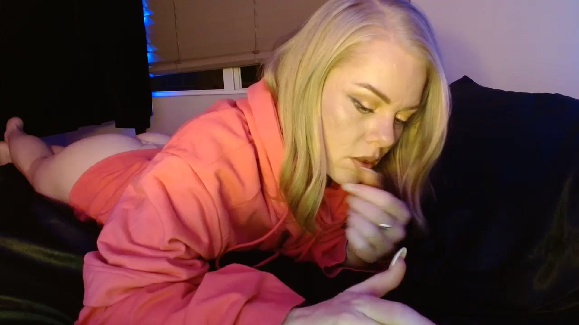 Gallery image thumbnail from AvaMonroe_'s myfreecams stream on, 09/24/2023, 11:19 image 15 of 20