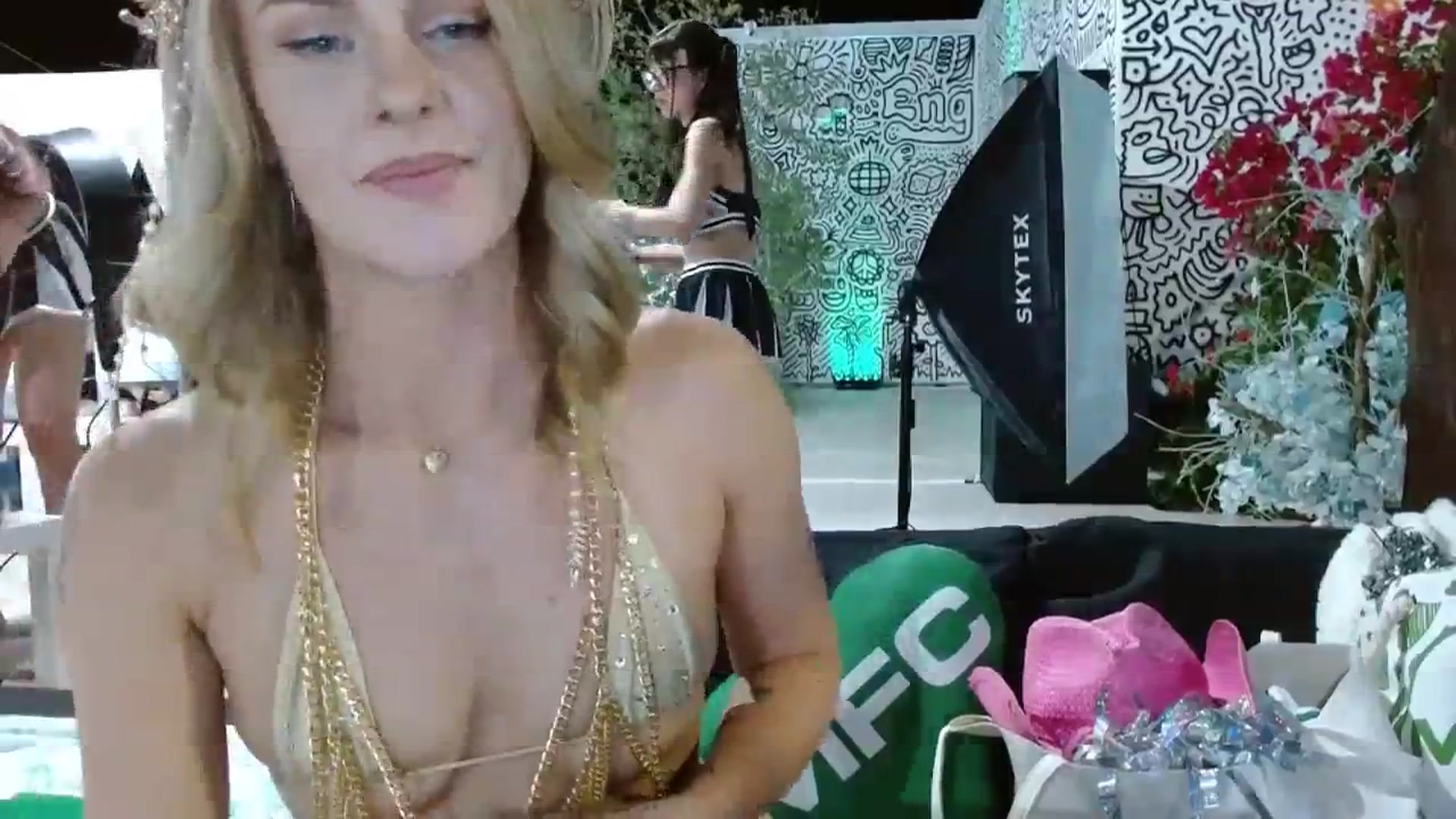 Gallery image thumbnail from AvaMonroe_'s myfreecams stream on, 10/10/2023, 06:53 image 2 of 20