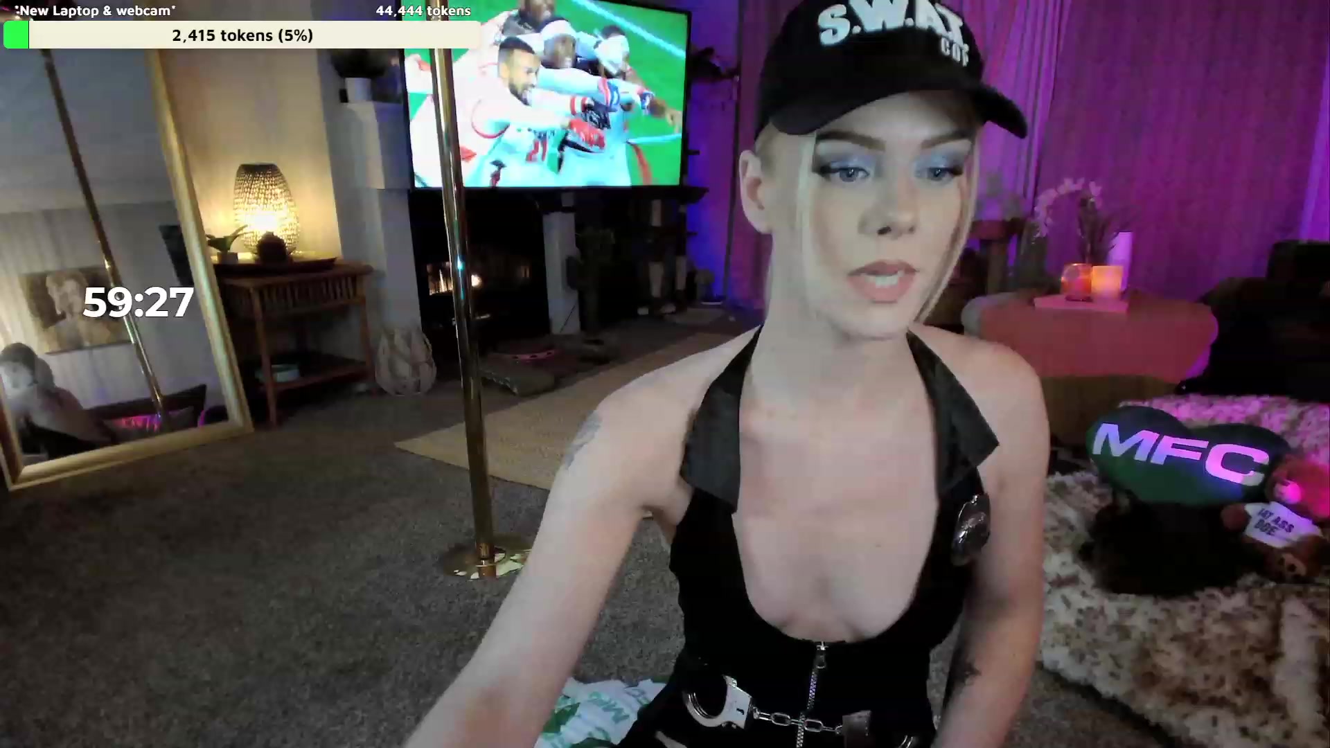 Gallery image thumbnail from AvaMonroe_'s myfreecams stream on, 10/20/2023, 02:30 image 10 of 20