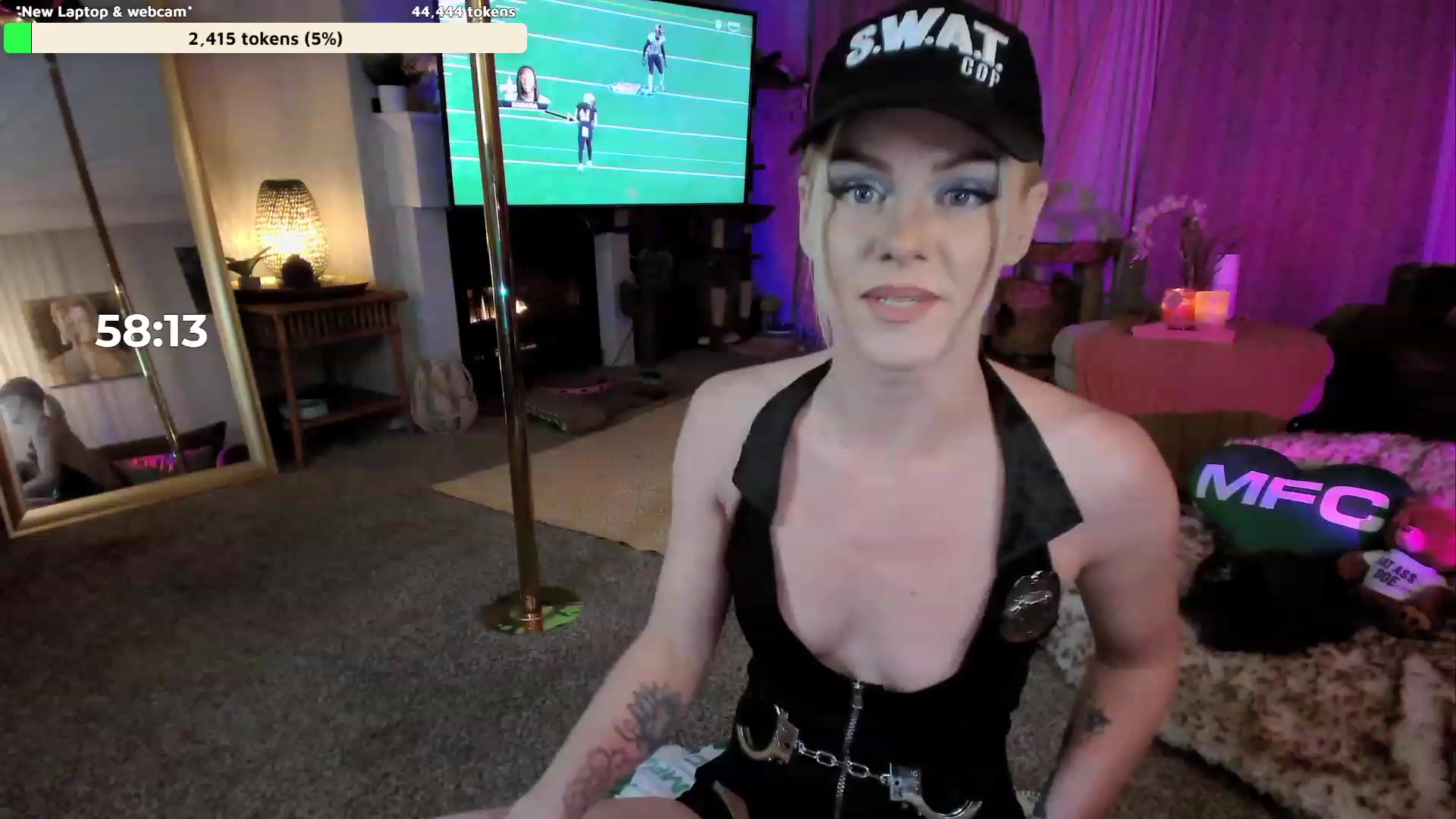 Gallery image thumbnail from AvaMonroe_'s myfreecams stream on, 10/20/2023, 02:30 image 12 of 20