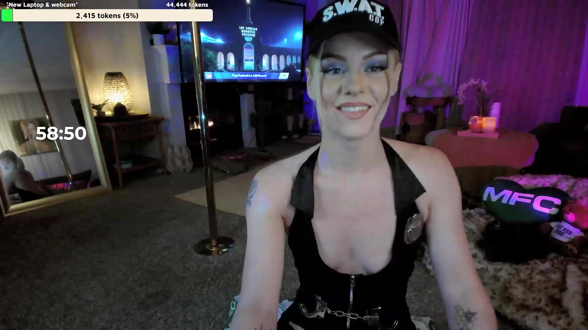 Gallery image thumbnail from AvaMonroe_'s myfreecams stream on, 10/20/2023, 02:30 image 11 of 20