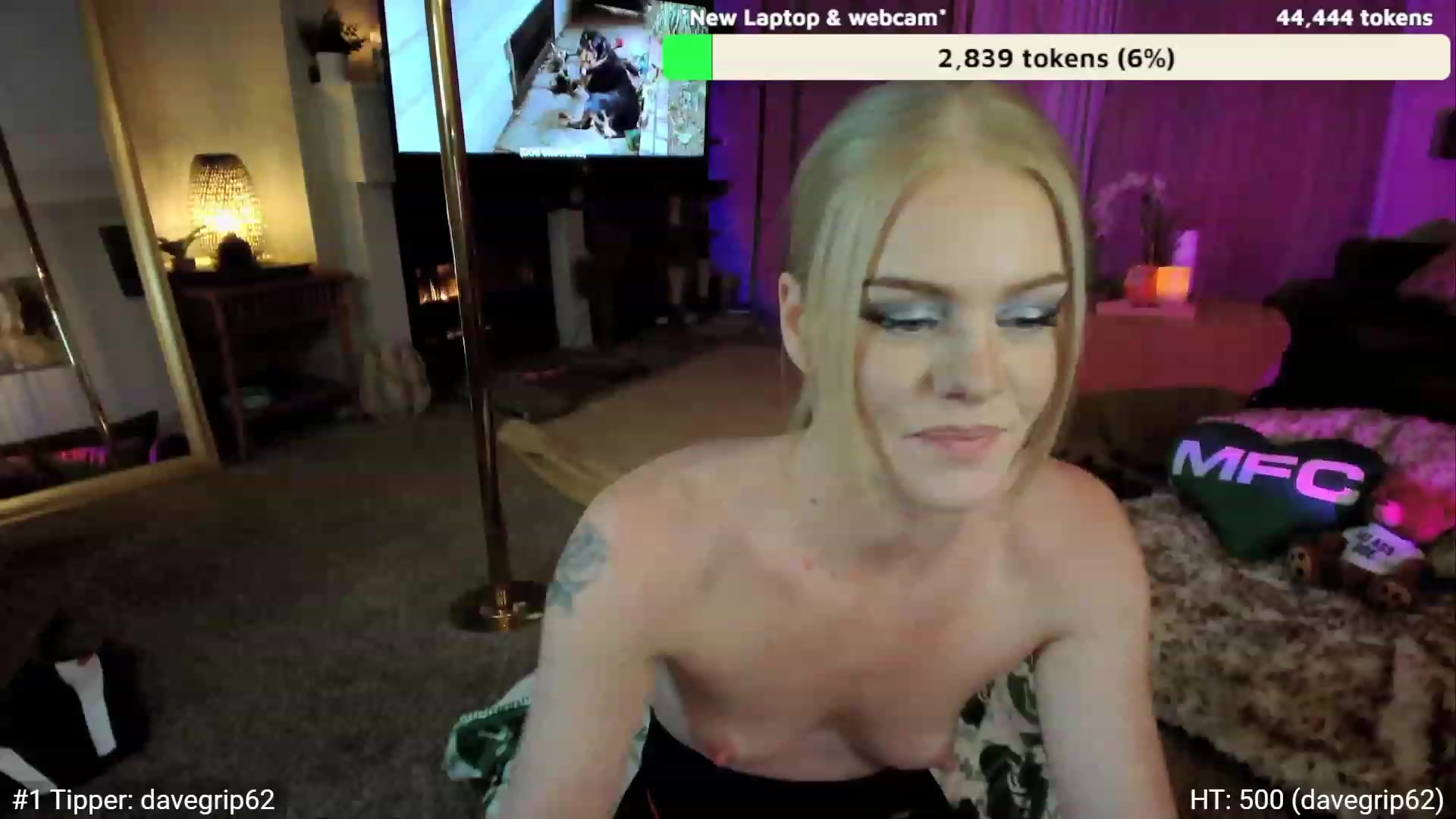Gallery image thumbnail from AvaMonroe_'s myfreecams stream on, 10/20/2023, 05:53 image 20 of 20