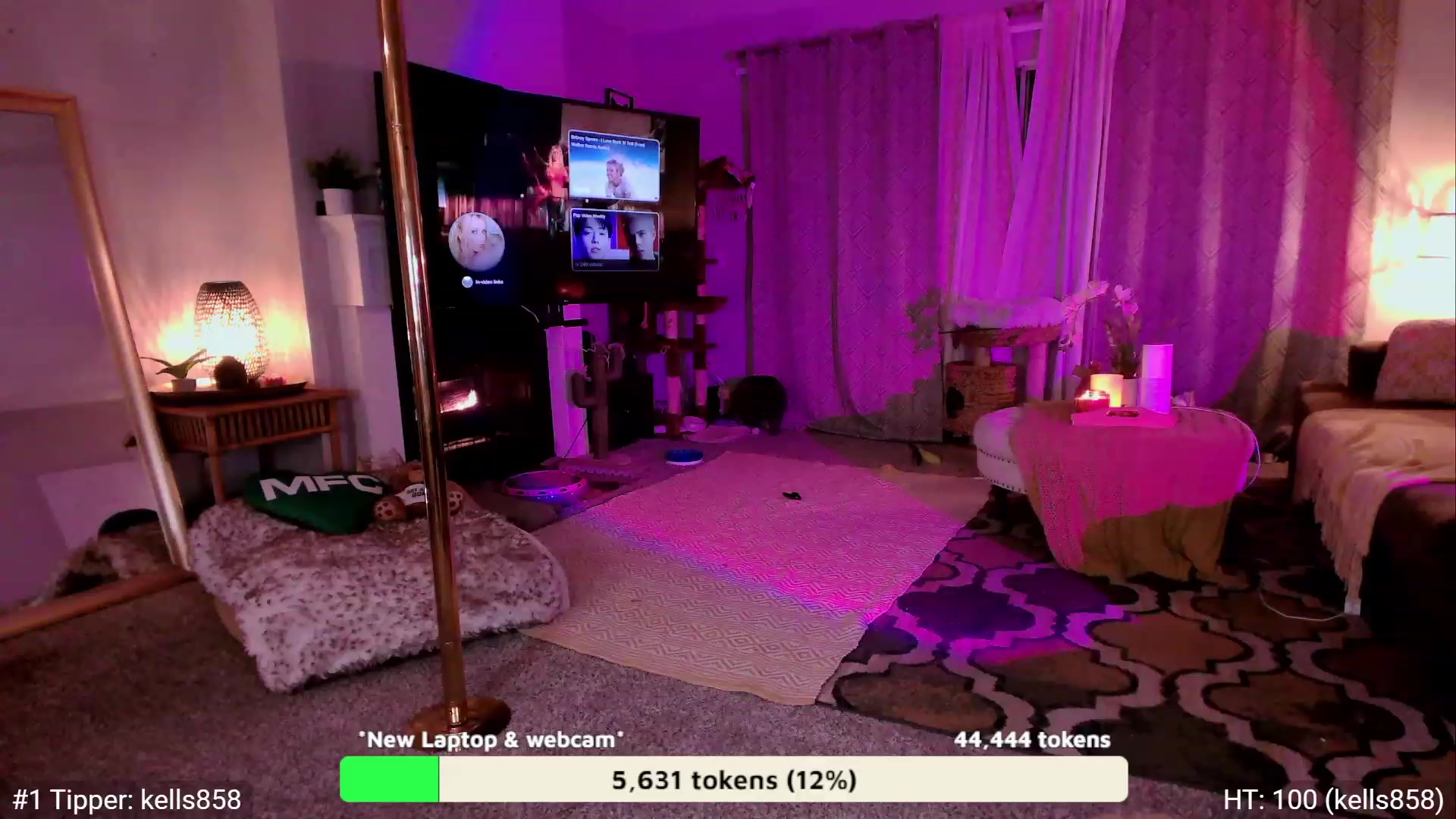 Gallery image thumbnail from AvaMonroe_'s myfreecams stream on, 10/24/2023, 03:58 image 5 of 20