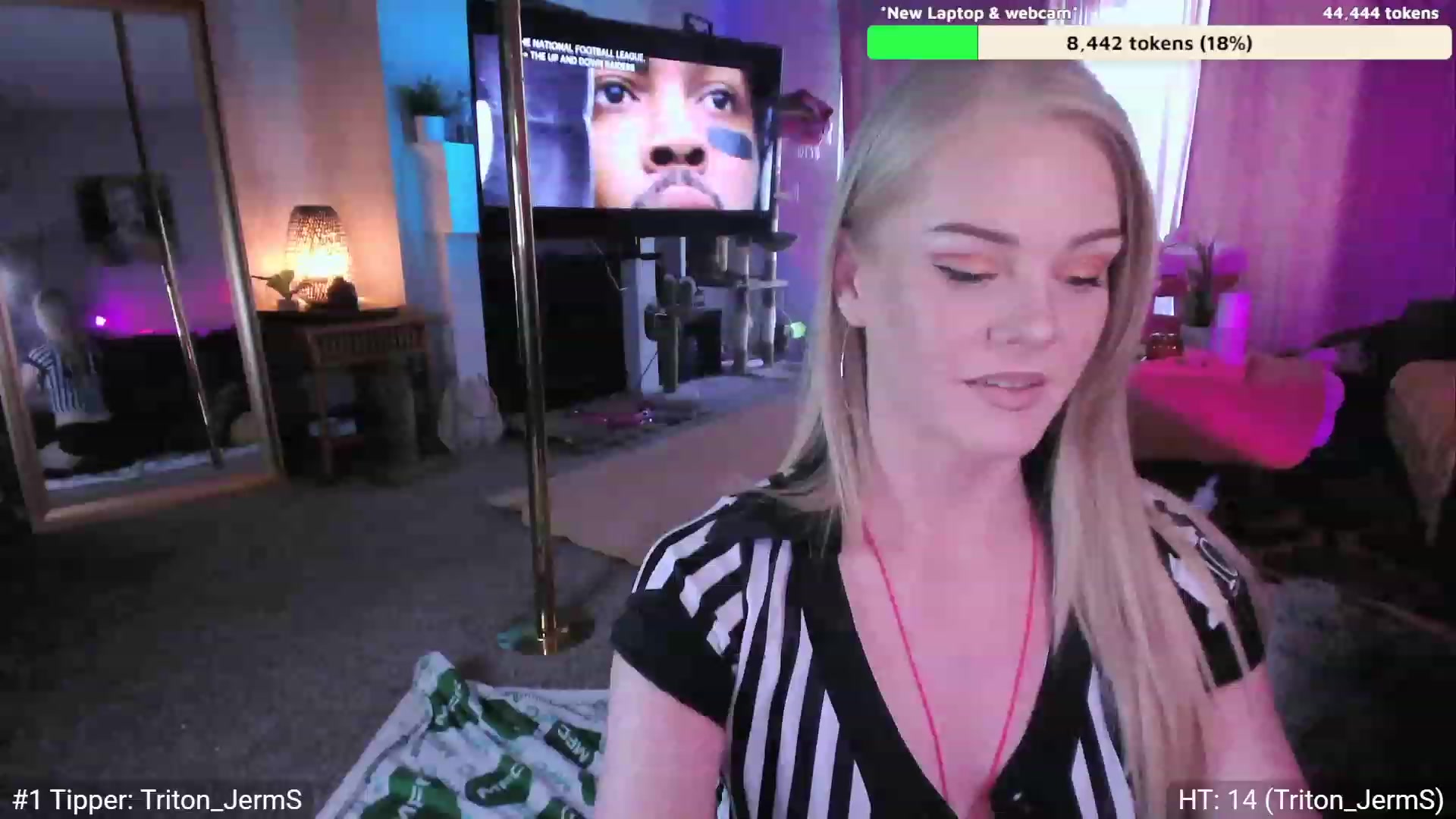Gallery image thumbnail from AvaMonroe_'s myfreecams stream on, 10/31/2023, 01:36 image 1 of 20