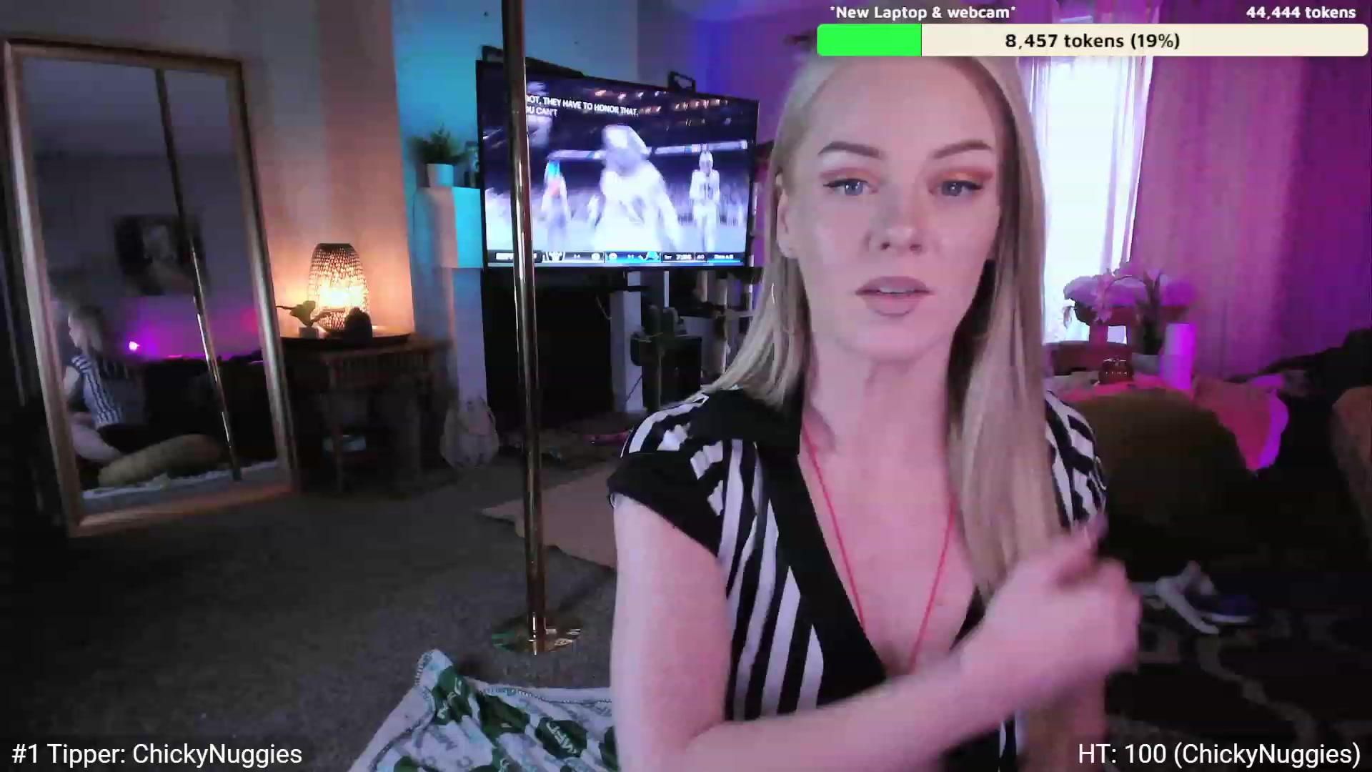 Gallery image thumbnail from AvaMonroe_'s myfreecams stream on, 10/31/2023, 01:36 image 4 of 20