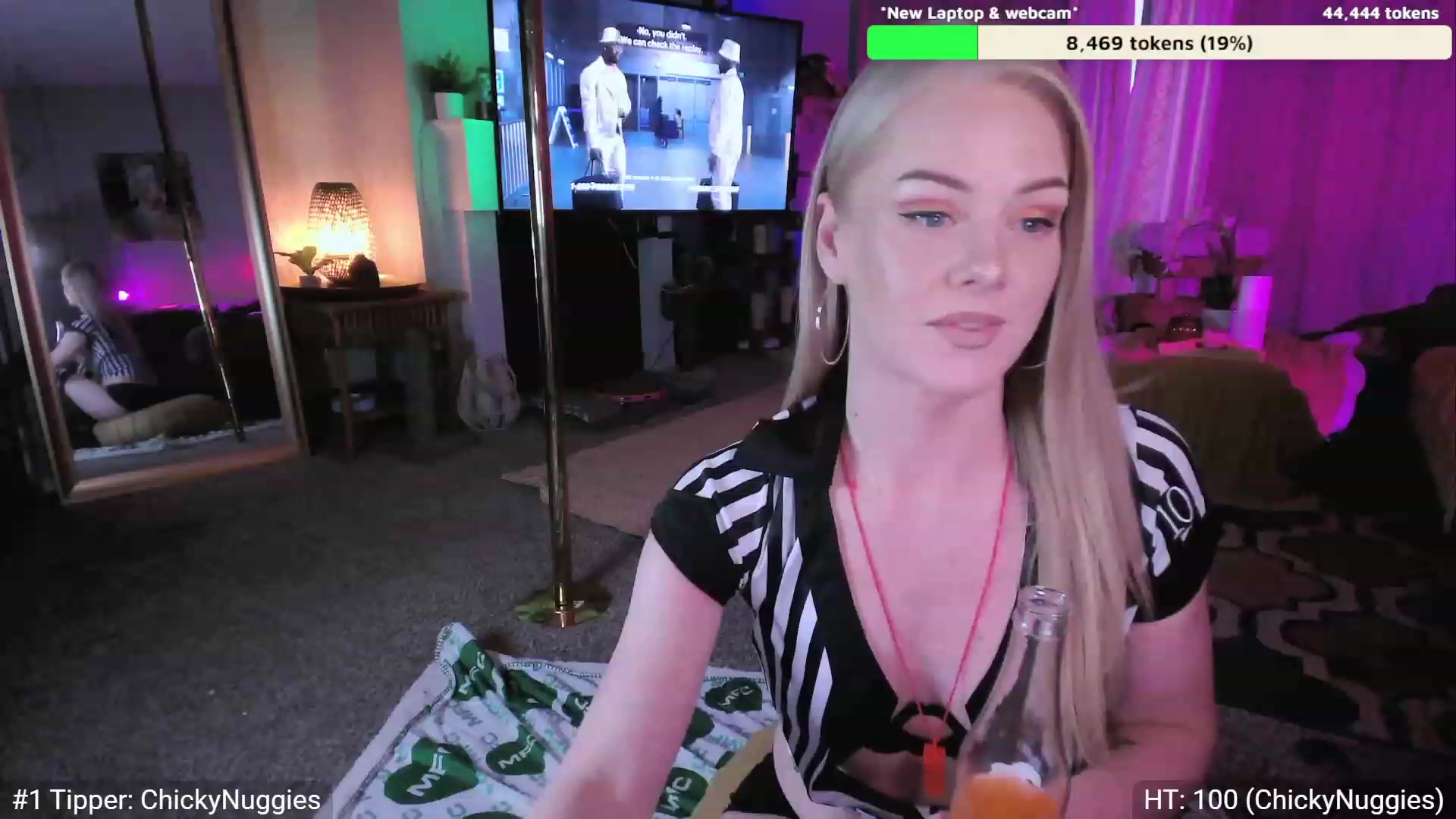 Gallery image thumbnail from AvaMonroe_'s myfreecams stream on, 10/31/2023, 01:36 image 16 of 20