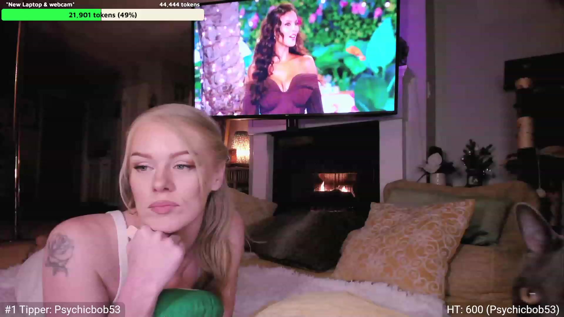 Gallery image thumbnail from AvaMonroe_'s myfreecams stream on, 11/21/2023, 02:21 image 18 of 20