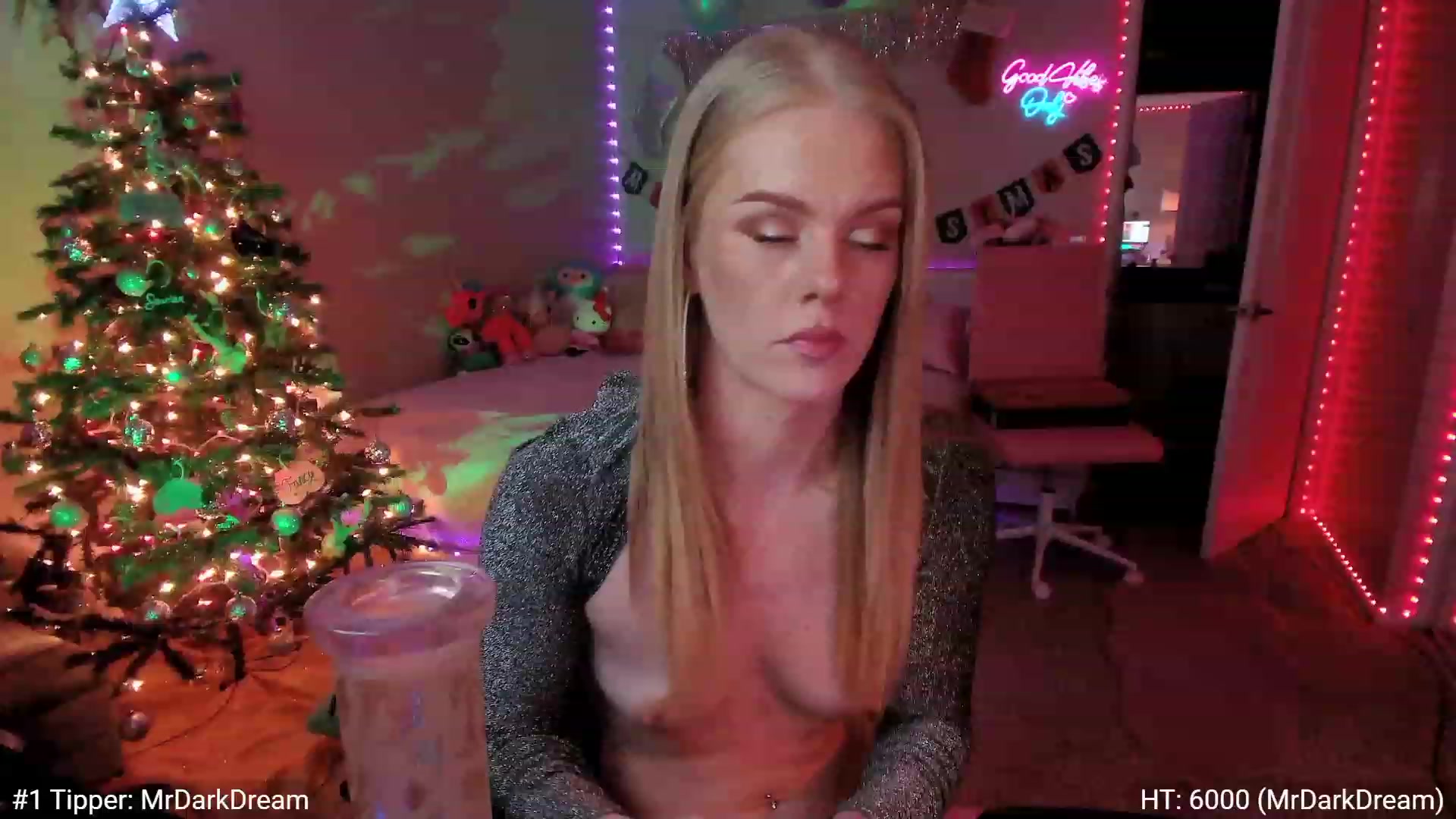 Gallery image thumbnail from AvaMonroe_'s myfreecams stream on, 12/08/2023, 08:08 image 18 of 20