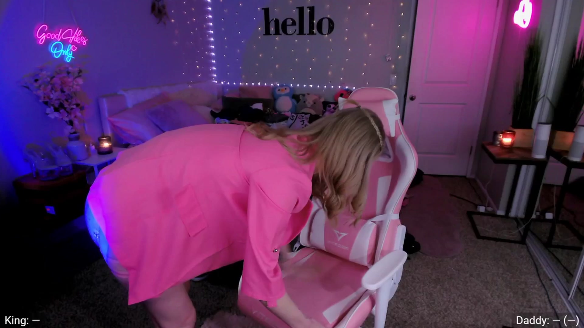 Gallery image thumbnail from AvaMonroe_'s myfreecams stream on, 01/20/2024, 03:14 image 3 of 20