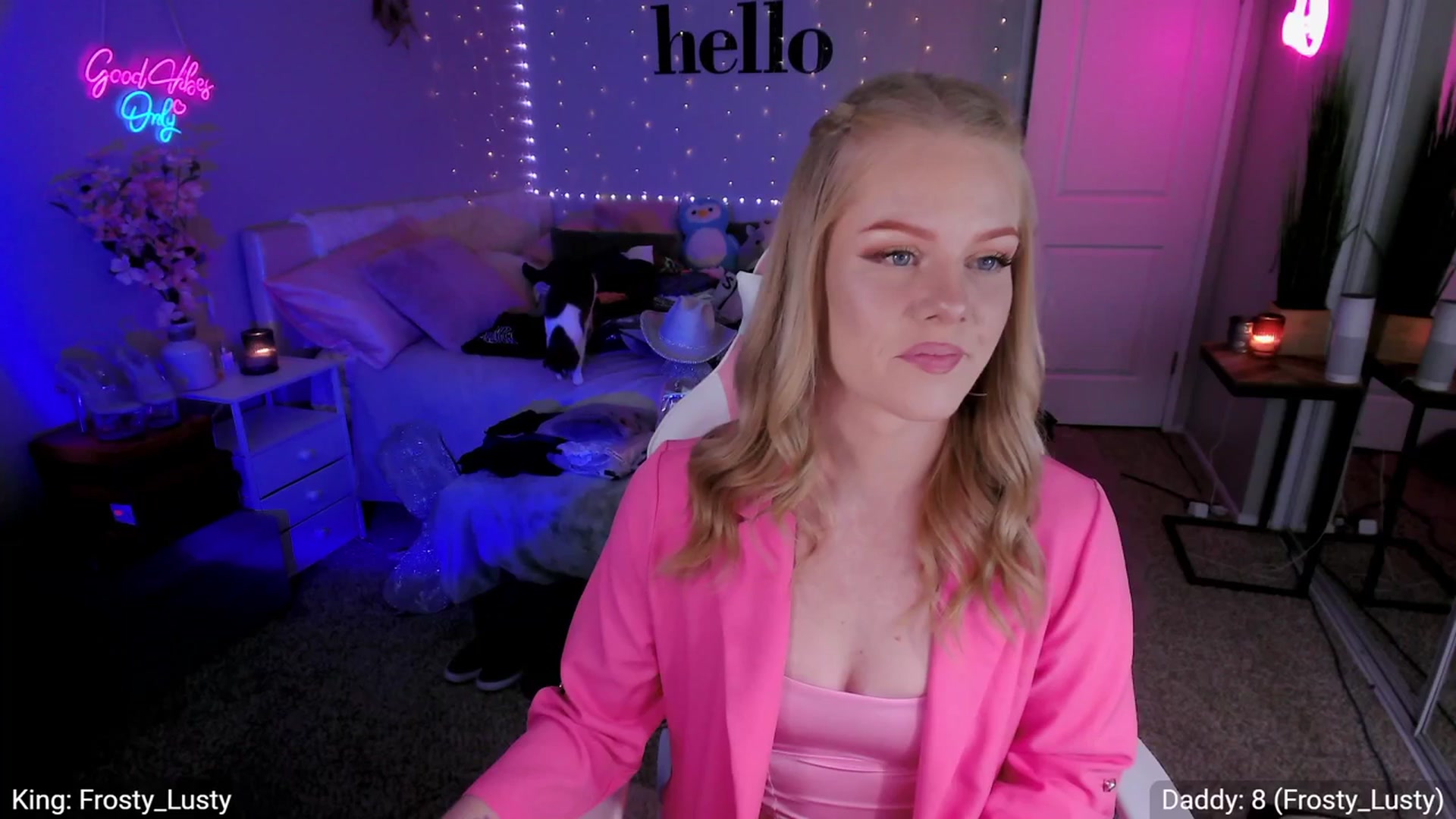 Gallery image thumbnail from AvaMonroe_'s myfreecams stream on, 01/20/2024, 03:14 image 9 of 20