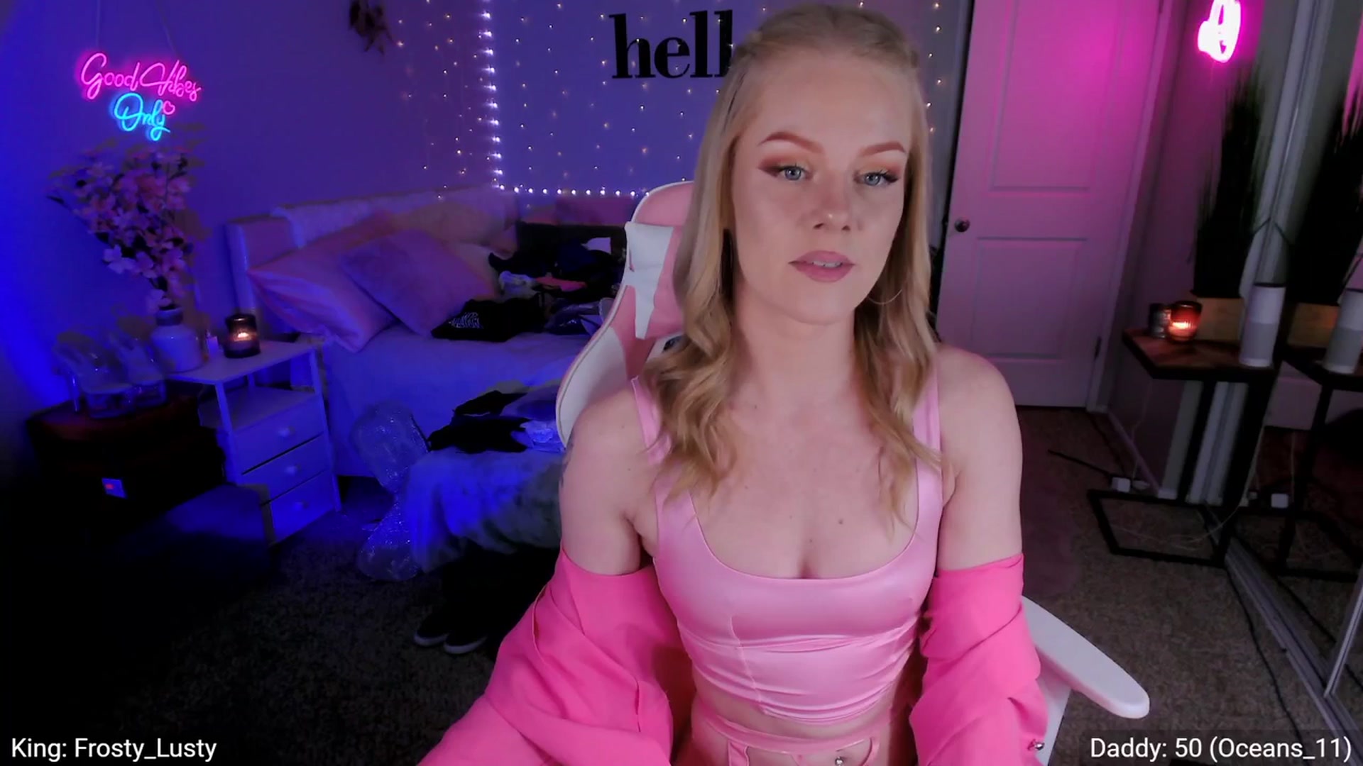 Gallery image thumbnail from AvaMonroe_'s myfreecams stream on, 01/20/2024, 03:14 image 11 of 20