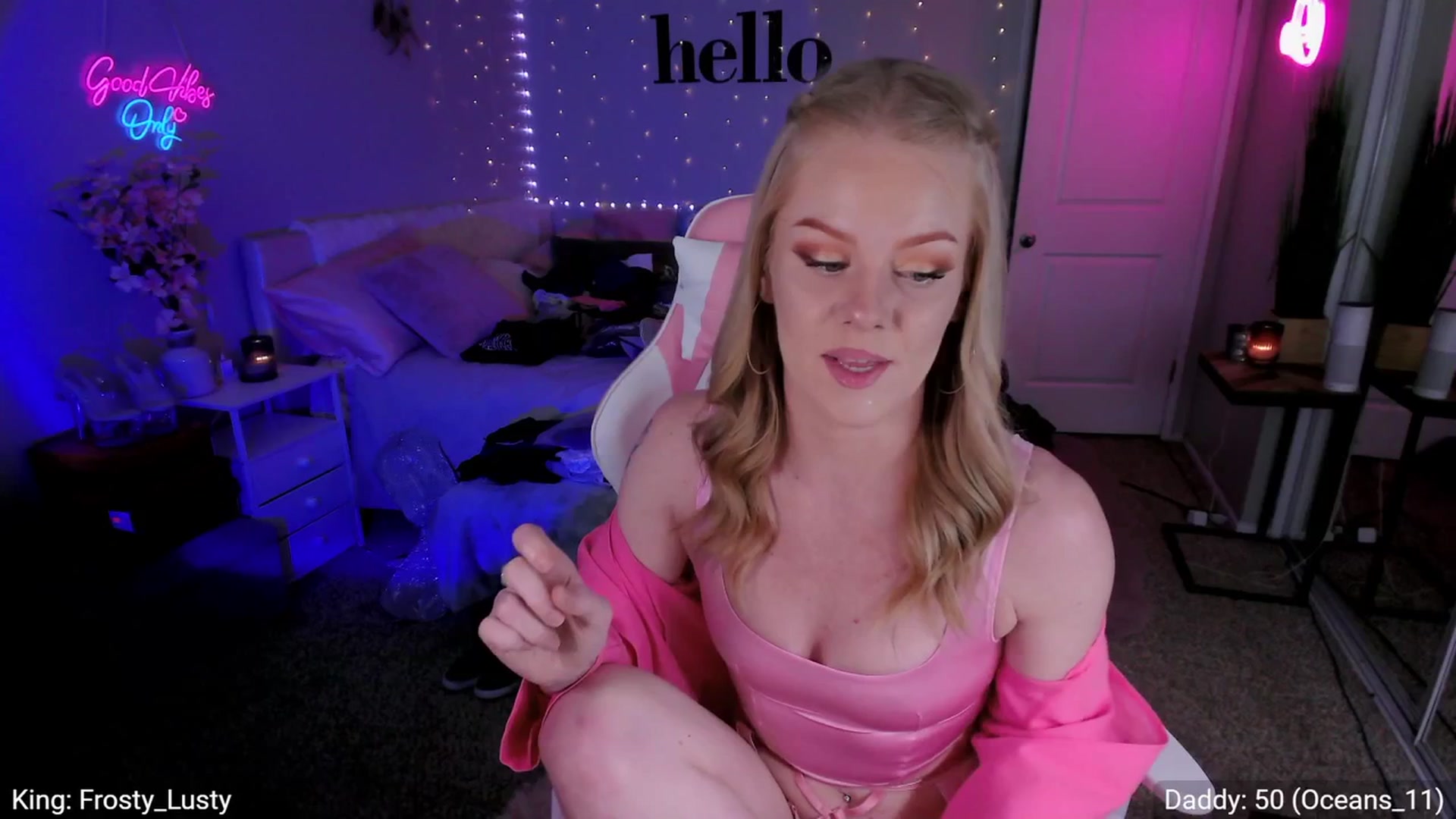 Gallery image thumbnail from AvaMonroe_'s myfreecams stream on, 01/20/2024, 03:14 image 20 of 20