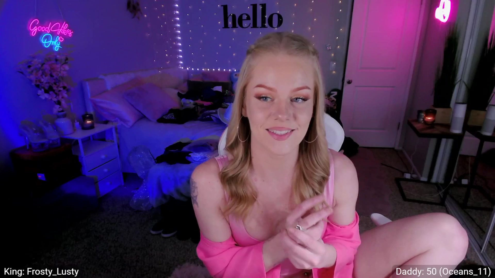Gallery image thumbnail from AvaMonroe_'s myfreecams stream on, 01/20/2024, 03:14 image 17 of 20