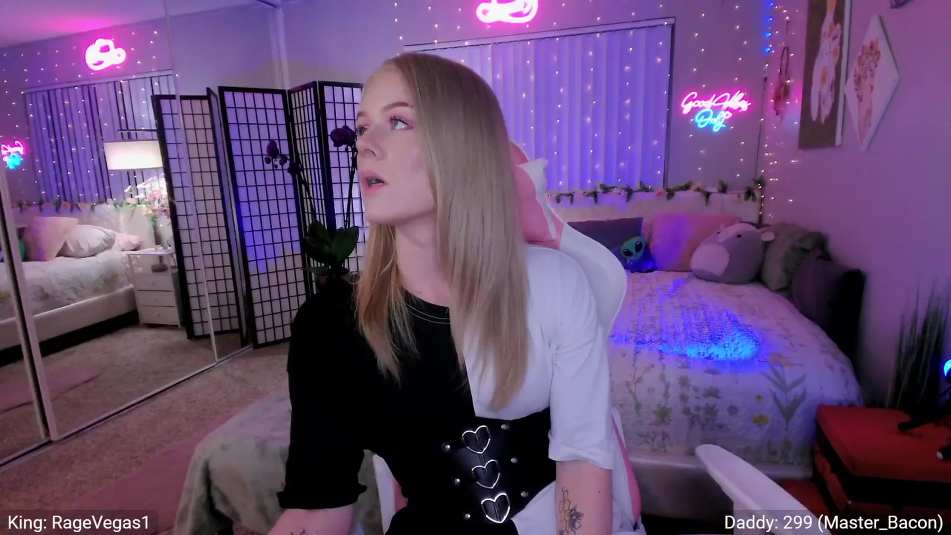 Gallery image thumbnail from AvaMonroe_'s myfreecams stream on, 02/27/2024, 03:40 image 17 of 20