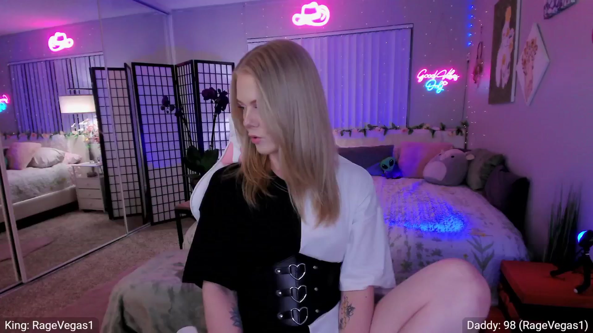 Gallery image thumbnail from AvaMonroe_'s myfreecams stream on, 02/27/2024, 03:40 image 9 of 20