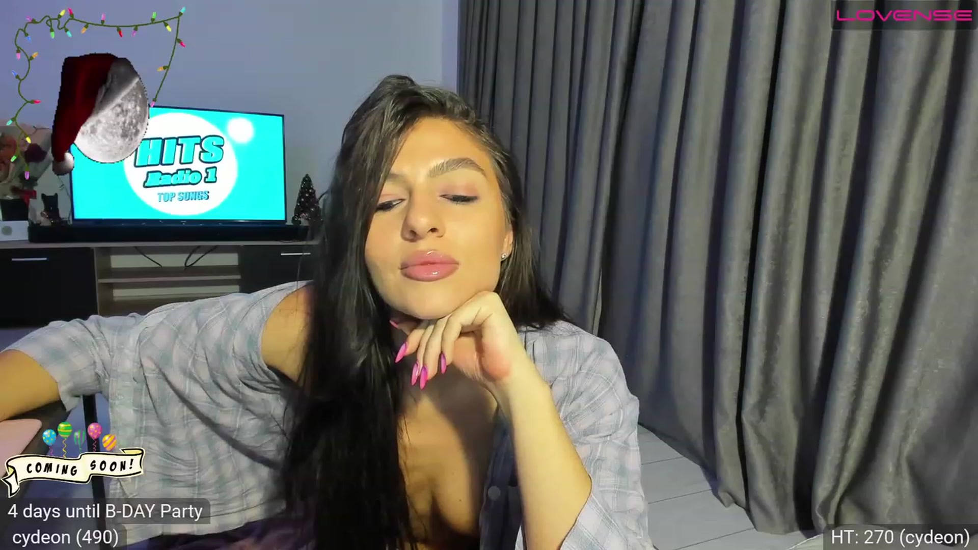 Gallery image thumbnail from AvaMoonlight's myfreecams stream on, 12/06/2022, 24:42 image 10 of 20