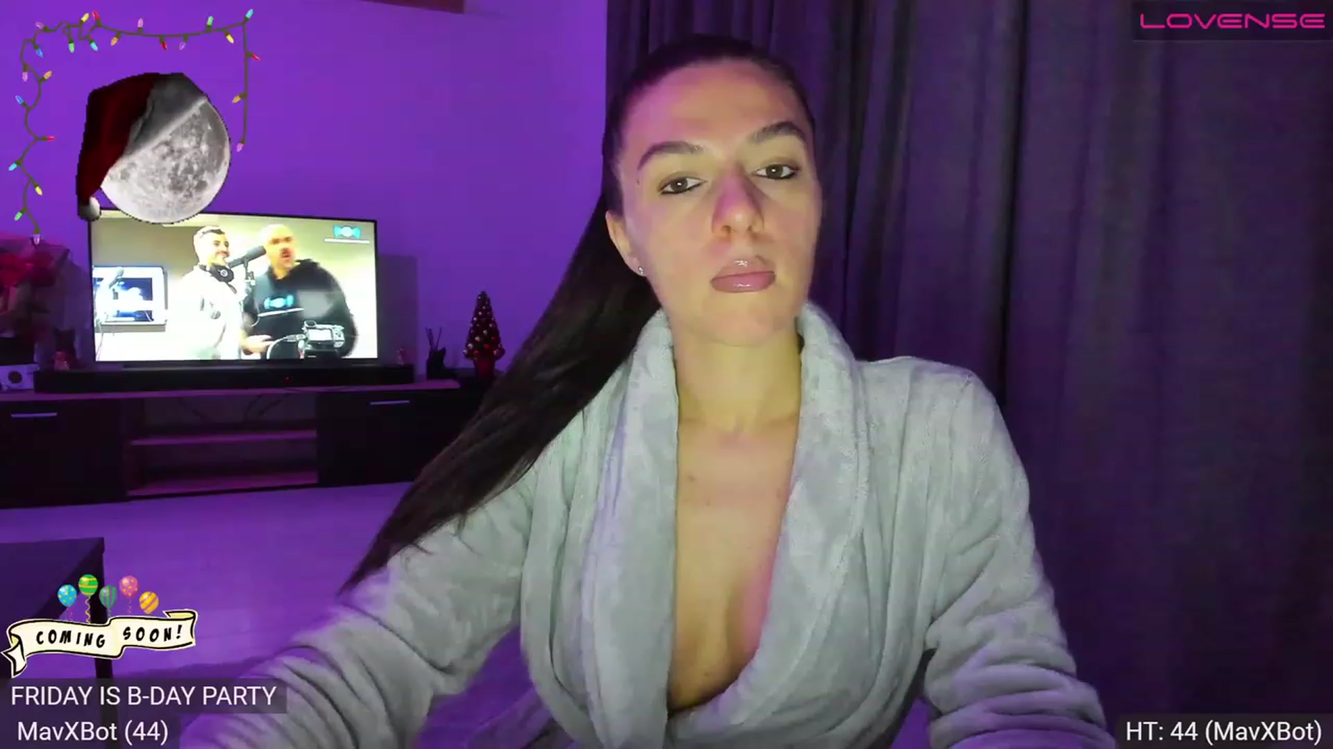 Gallery image thumbnail from AvaMoonlight's myfreecams stream on, 12/07/2022, 22:25 image 10 of 20