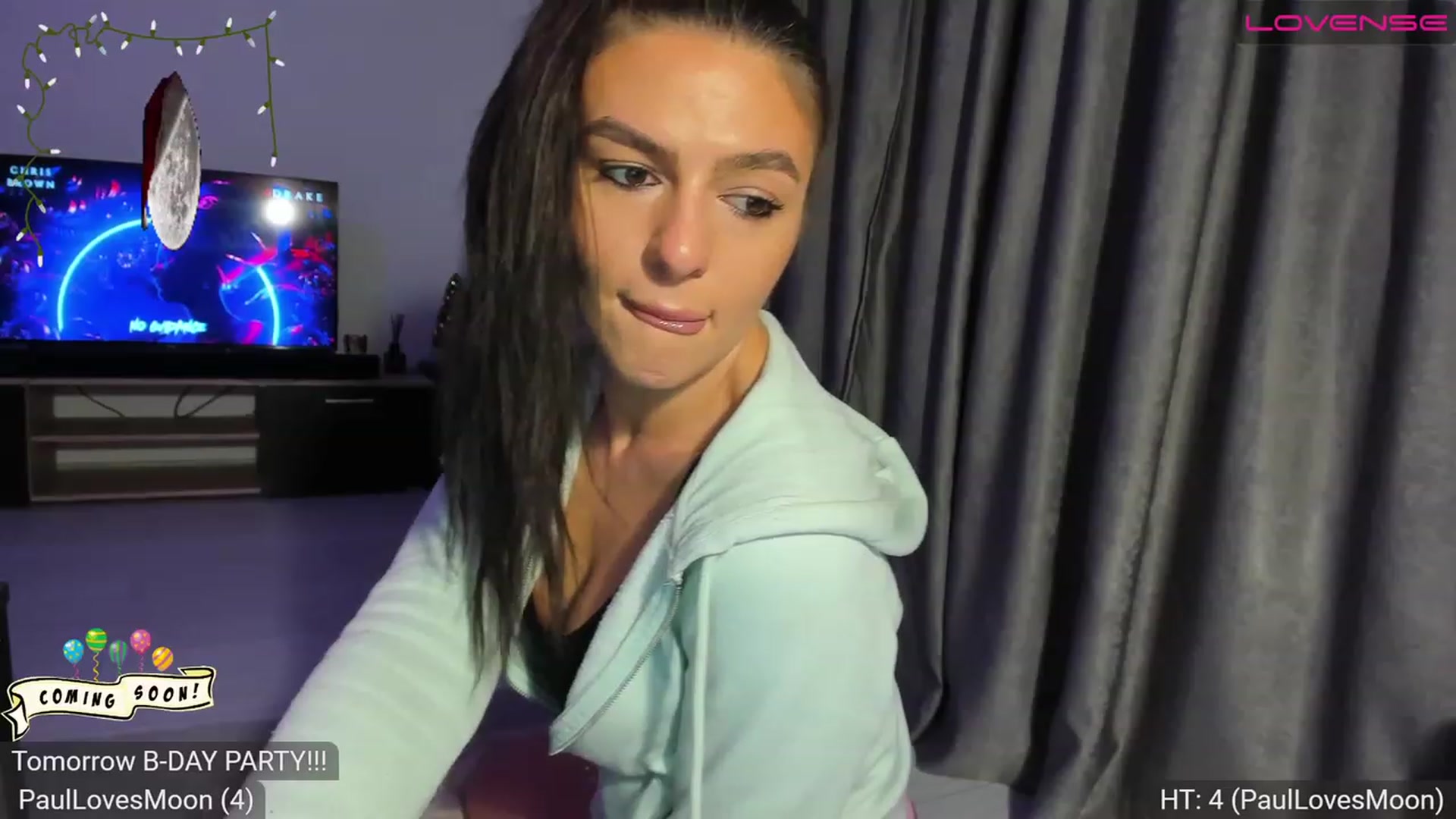 Gallery image thumbnail from AvaMoonlight's myfreecams stream on, 12/08/2022, 17:28 image 16 of 20