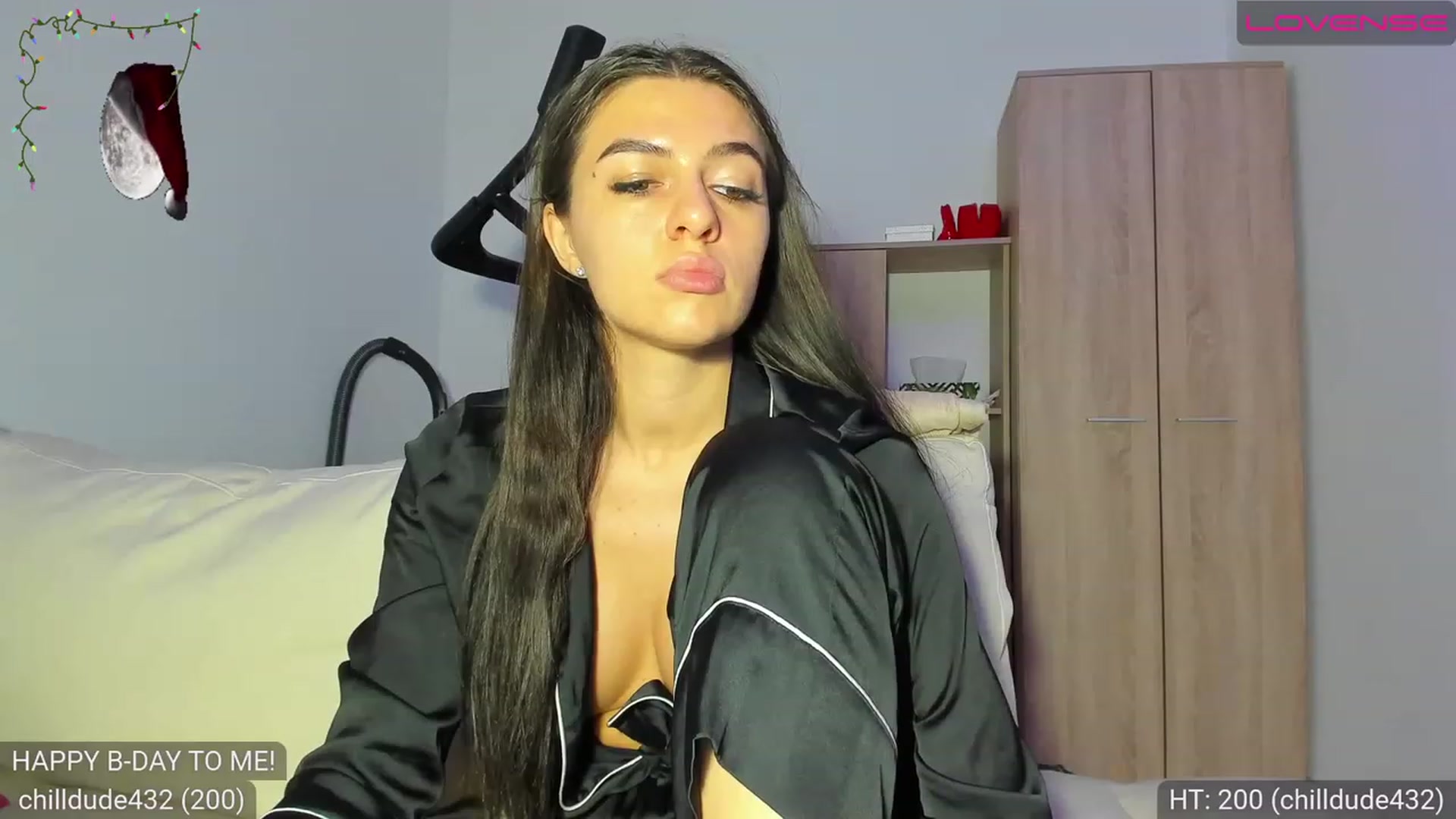 Gallery image thumbnail from AvaMoonlight's myfreecams stream on, 12/12/2022, 24:16 image 19 of 20