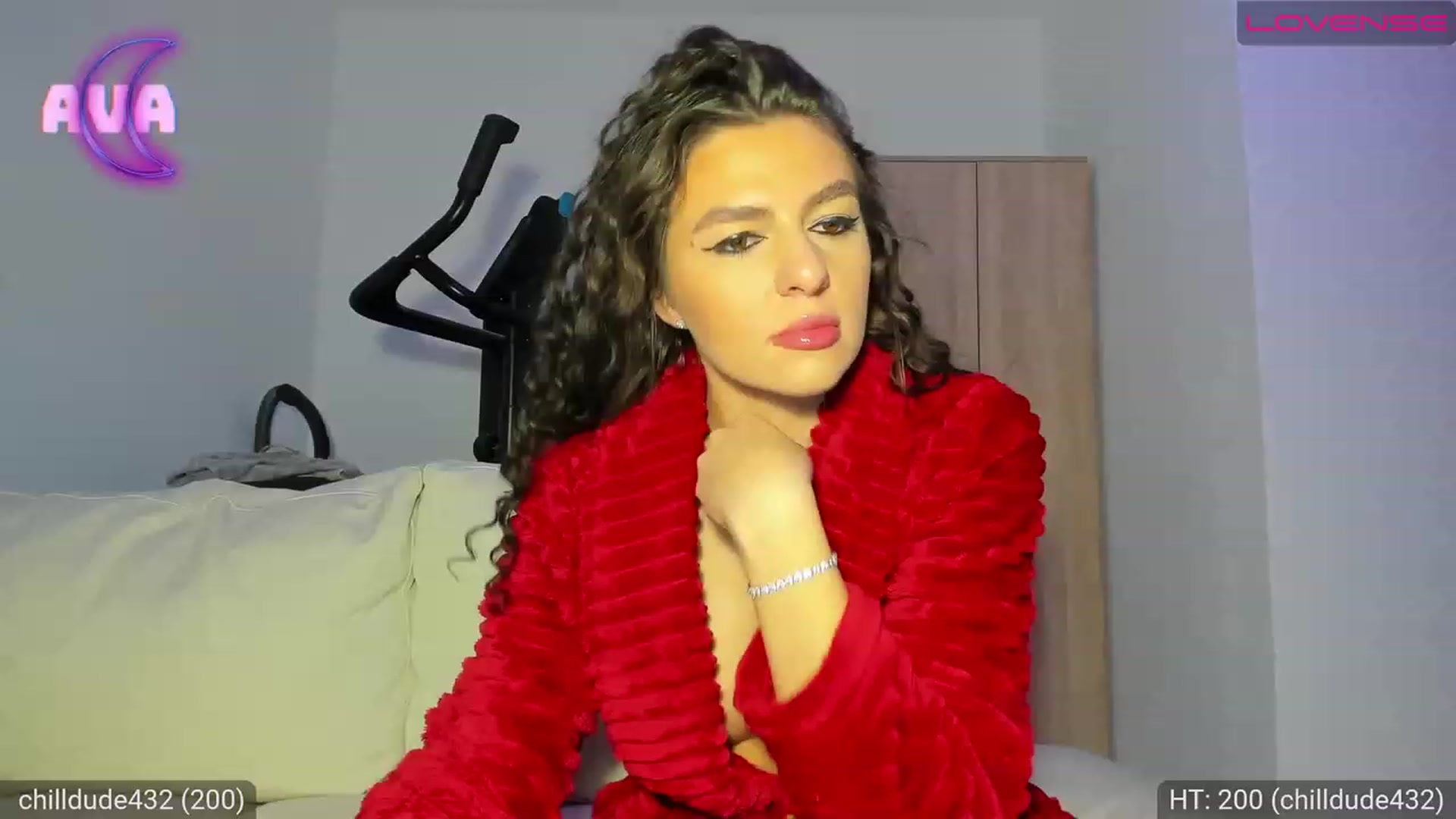 Gallery image thumbnail from AvaMoonlight's myfreecams stream on, 01/08/2023, 24:57 image 10 of 20