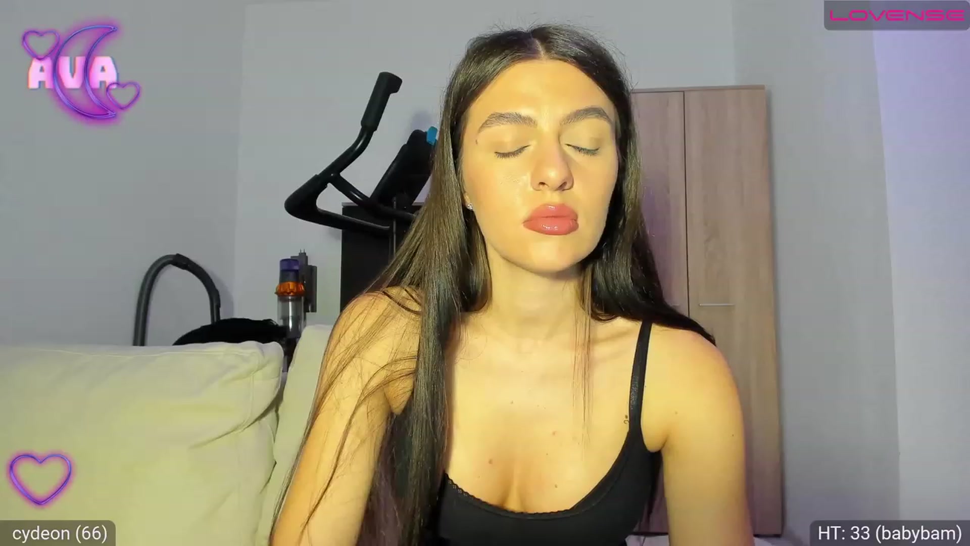 Gallery image thumbnail from AvaMoonlight's myfreecams stream on, 02/07/2023, 17:25 image 10 of 20
