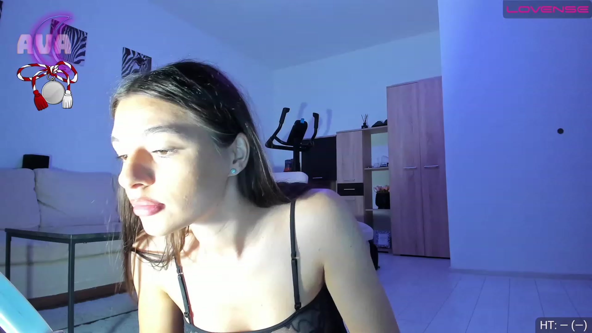 Gallery image thumbnail from AvaMoonlight's myfreecams stream on, 03/01/2023, 16:10 image 10 of 20
