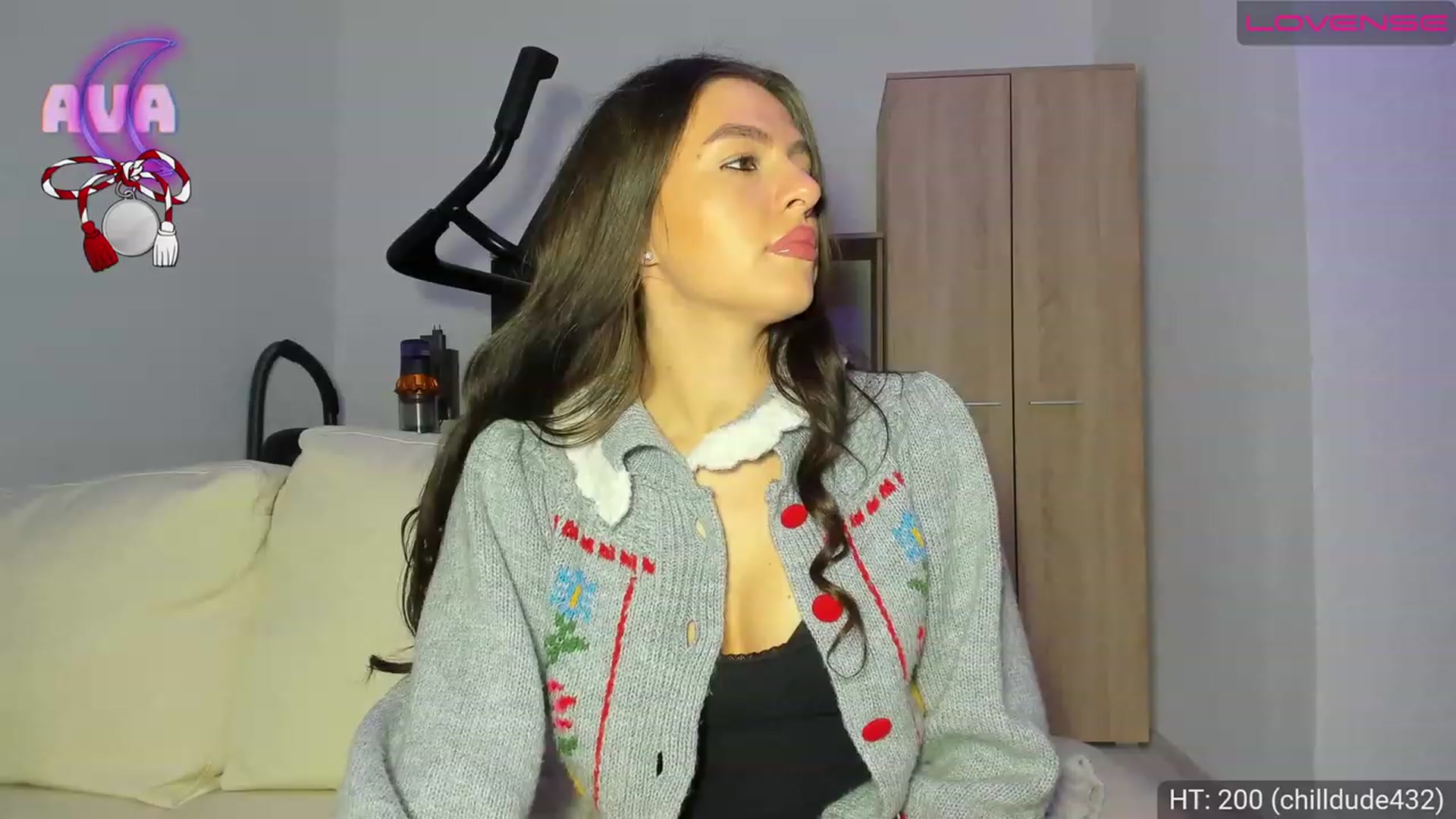 Gallery image thumbnail from AvaMoonlight's myfreecams stream on, 03/03/2023, 16:46 image 13 of 20