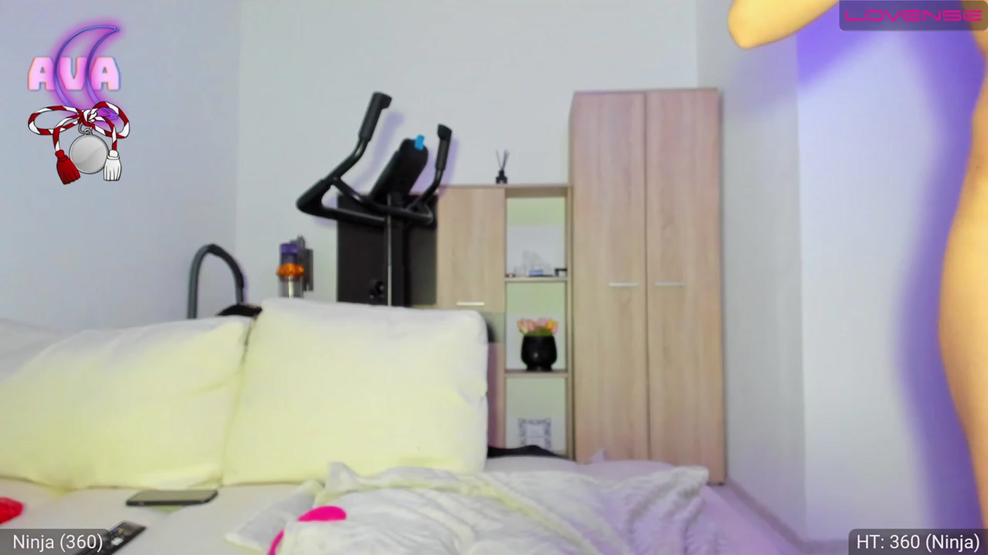 Gallery image thumbnail from AvaMoonlight's myfreecams stream on, 03/04/2023, 22:58 image 16 of 20