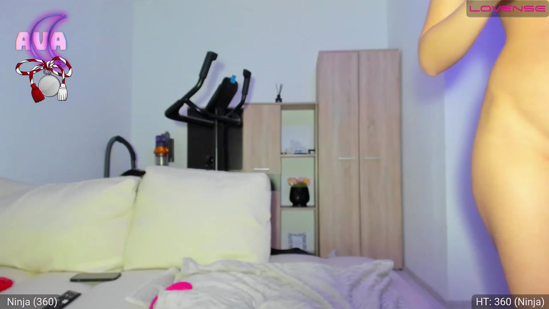 Gallery image thumbnail from AvaMoonlight's myfreecams stream on, 03/04/2023, 22:58 image 15 of 20