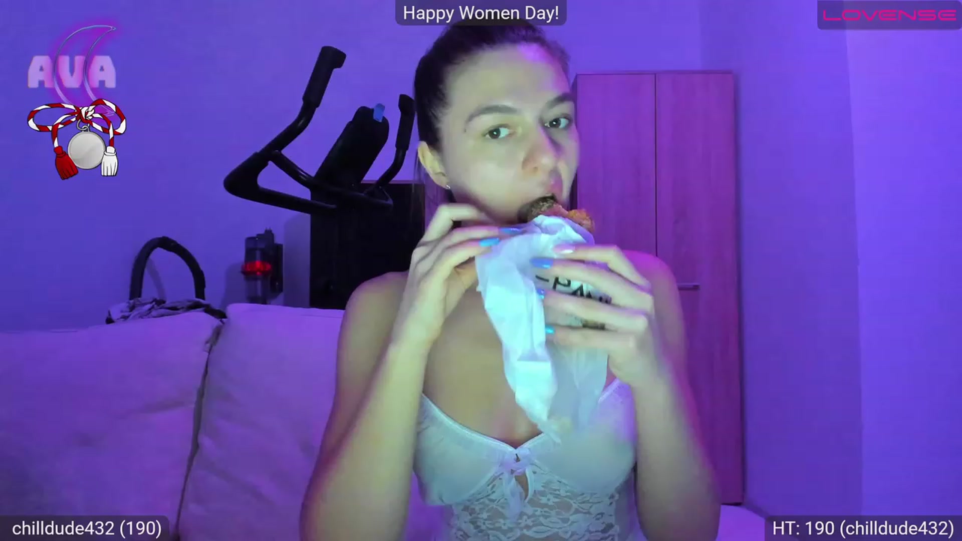 Gallery image thumbnail from AvaMoonlight's myfreecams stream on, 03/09/2023, 24:02 image 7 of 20