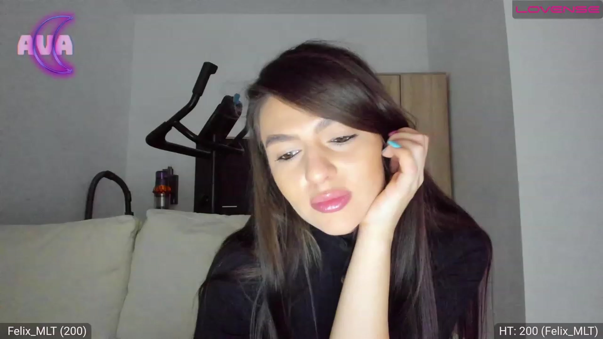 Gallery image thumbnail from AvaMoonlight's myfreecams stream on, 03/09/2023, 17:15 image 3 of 20