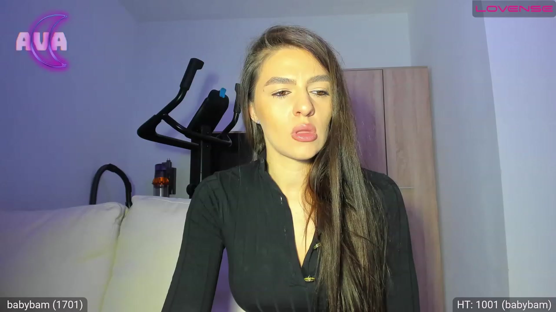 Gallery image thumbnail from AvaMoonlight's myfreecams stream on, 03/09/2023, 17:15 image 15 of 20