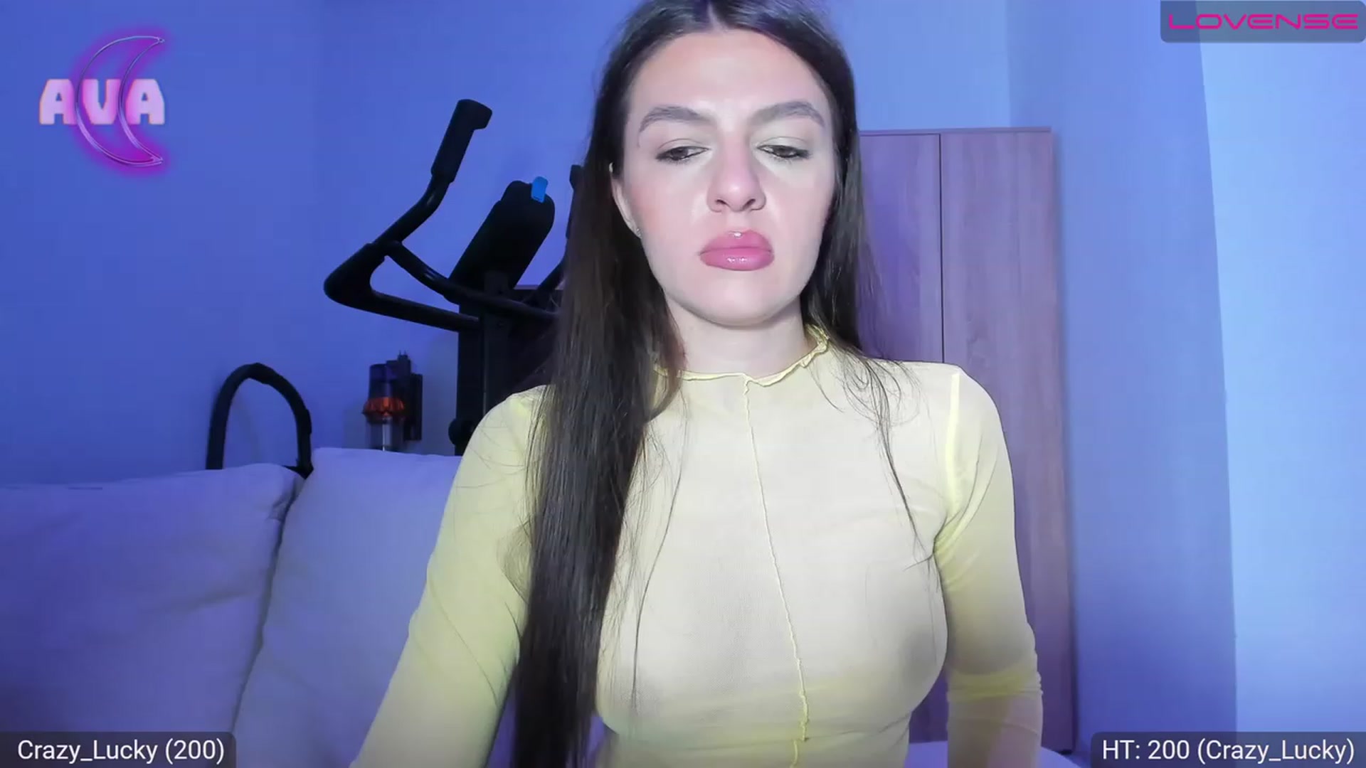 Gallery image thumbnail from AvaMoonlight's myfreecams stream on, 03/10/2023, 24:27 image 15 of 20