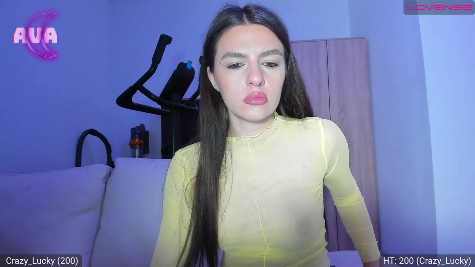 Gallery image thumbnail from AvaMoonlight's myfreecams stream on, 03/10/2023, 24:27 image 2 of 20