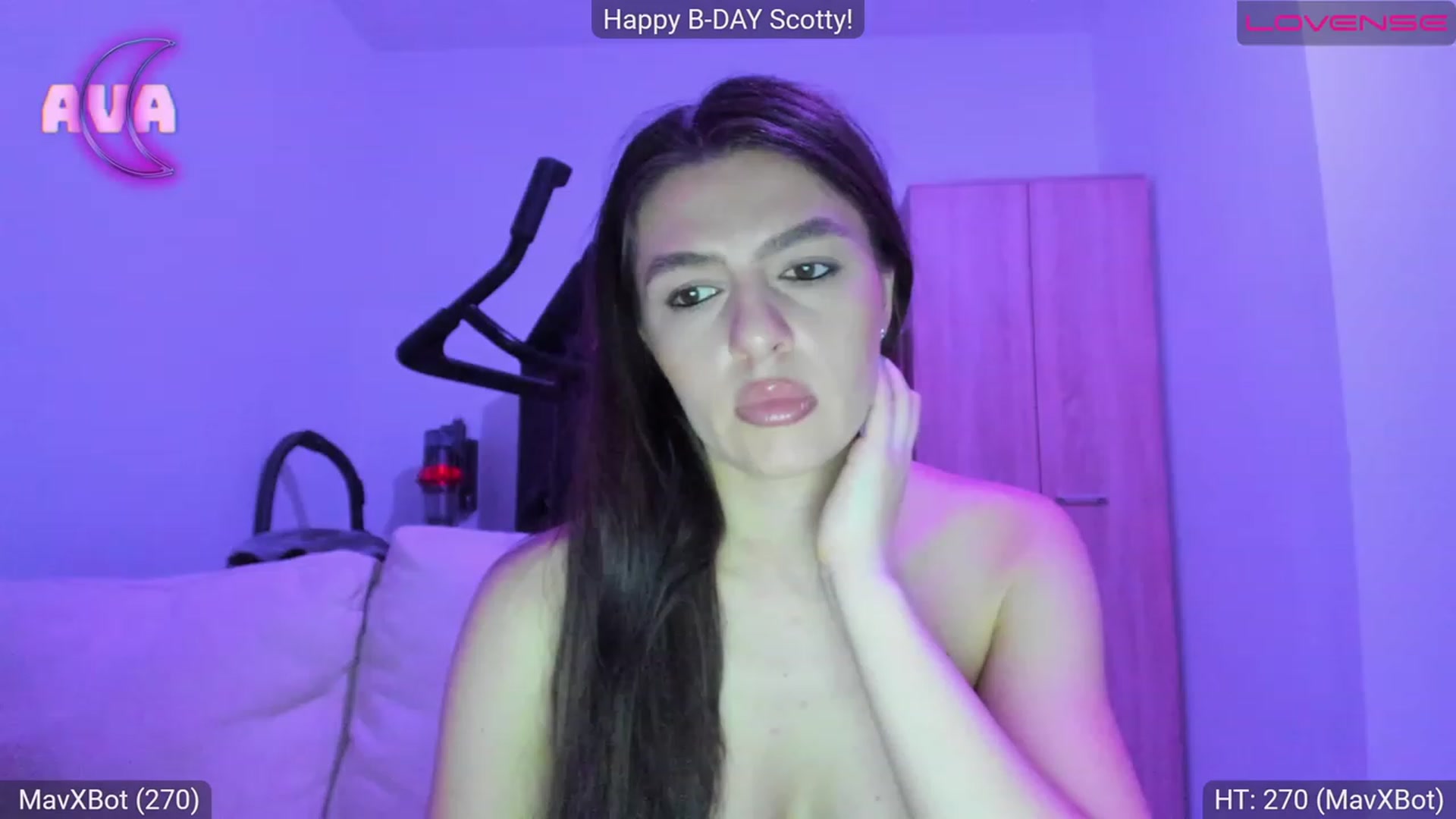 Gallery image thumbnail from AvaMoonlight's myfreecams stream on, 03/11/2023, 24:01 image 1 of 20