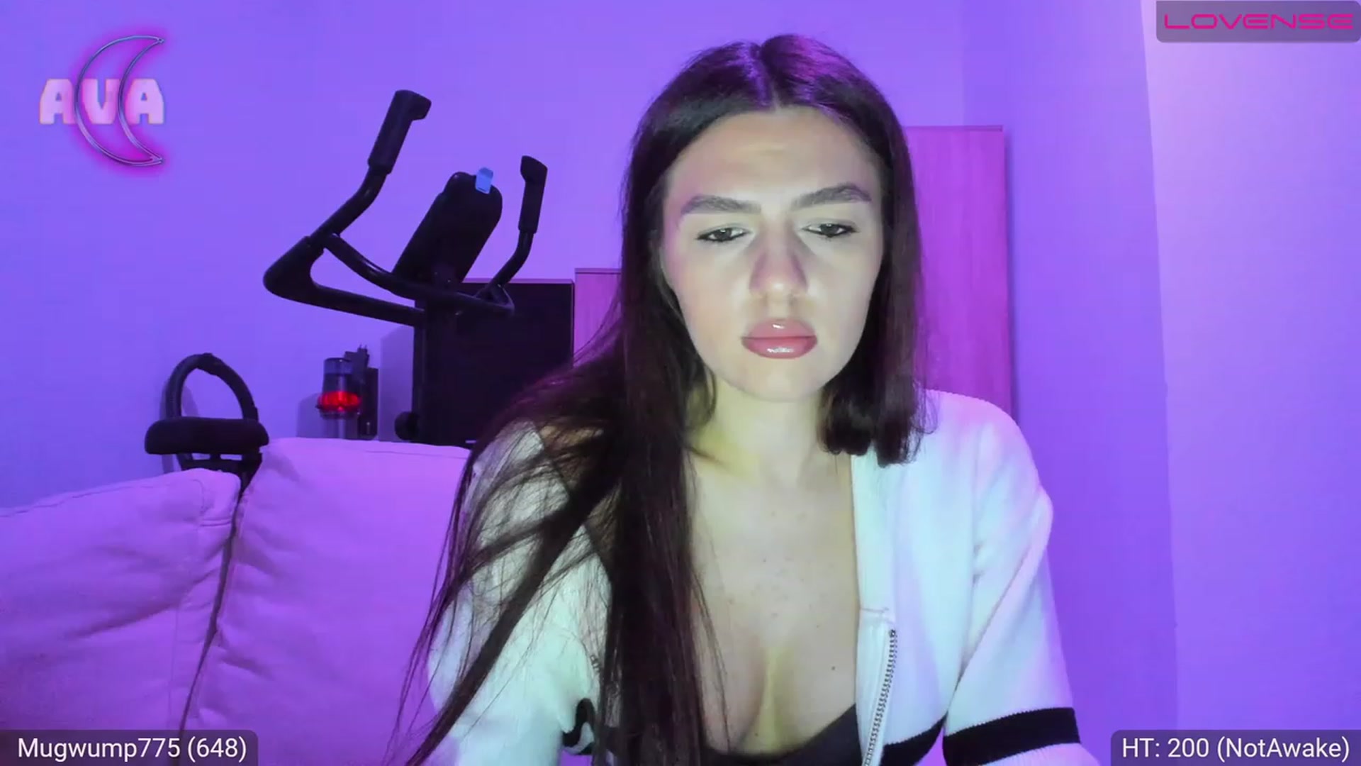 Gallery image thumbnail from AvaMoonlight's myfreecams stream on, 03/24/2023, 17:21 image 16 of 20