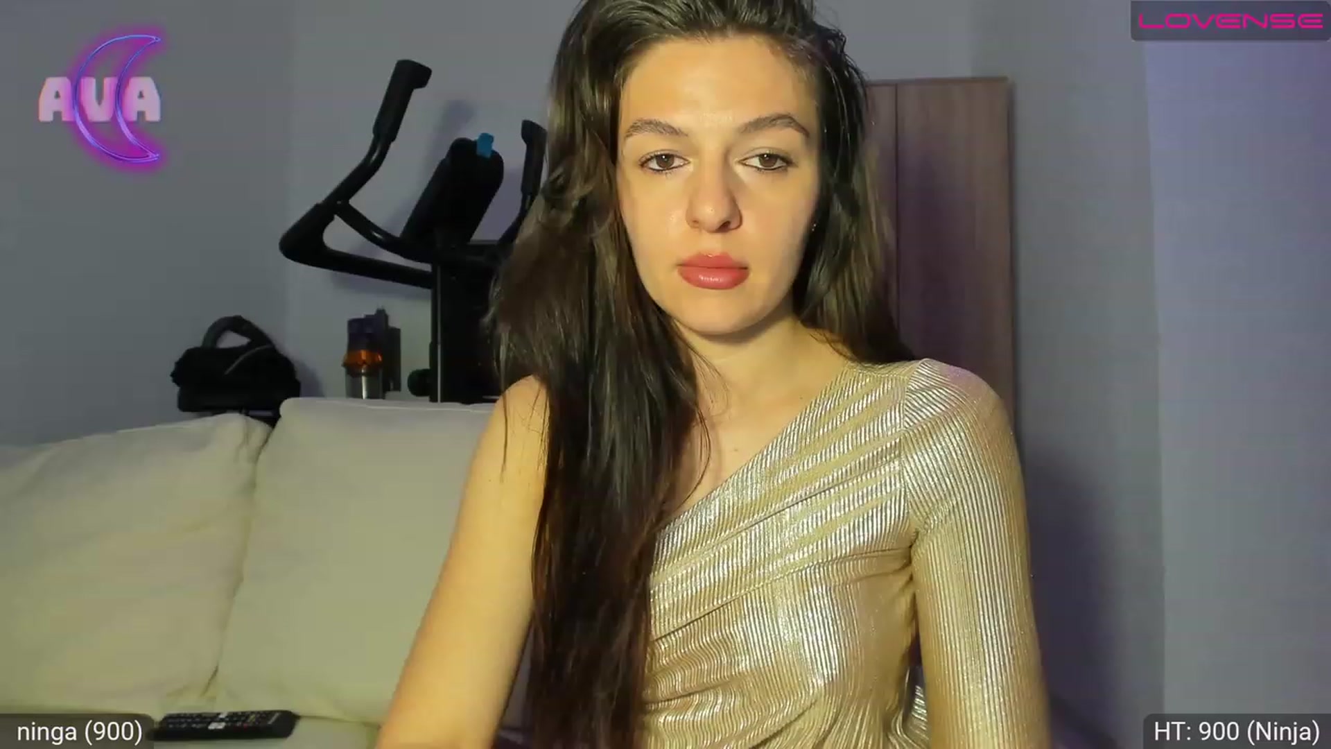 Gallery image thumbnail from AvaMoonlight's myfreecams stream on, 03/26/2023, 24:03 image 13 of 20