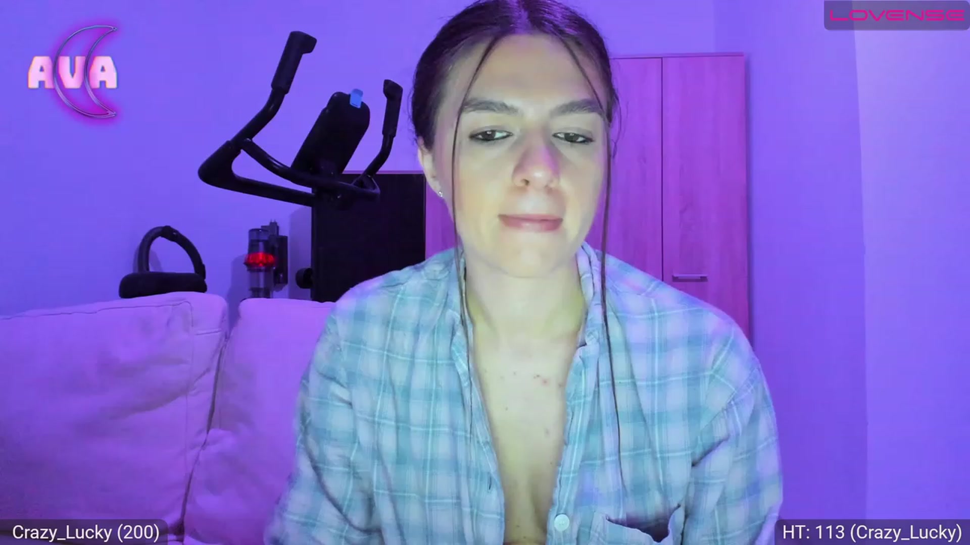 Gallery image thumbnail from AvaMoonlight's myfreecams stream on, 03/30/2023, 23:46 image 18 of 20