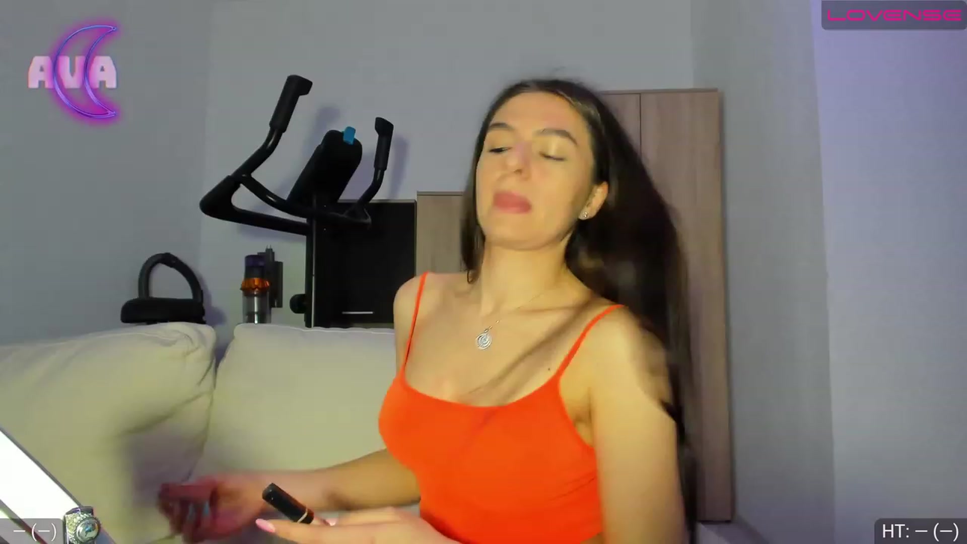 Gallery image thumbnail from AvaMoonlight's myfreecams stream on, 04/01/2023, 23:02 image 4 of 20