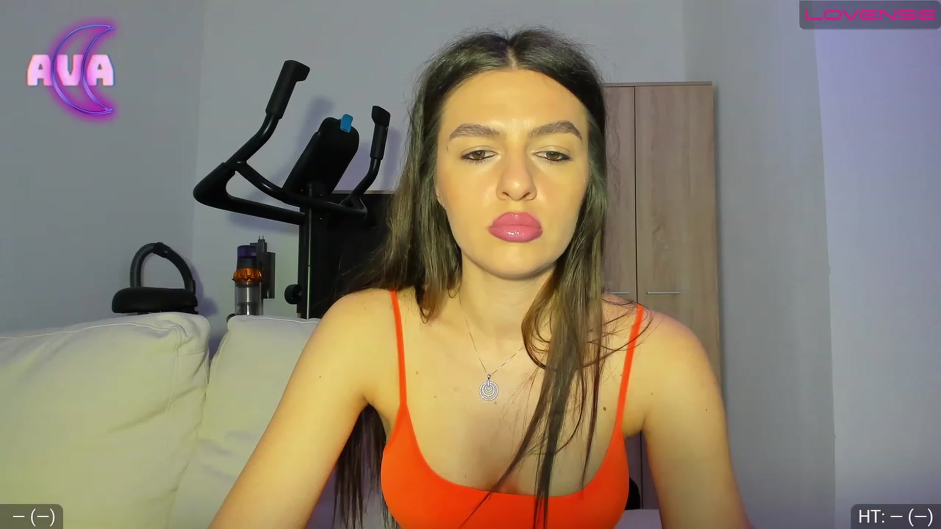 Gallery image thumbnail from AvaMoonlight's myfreecams stream on, 04/01/2023, 23:02 image 9 of 20