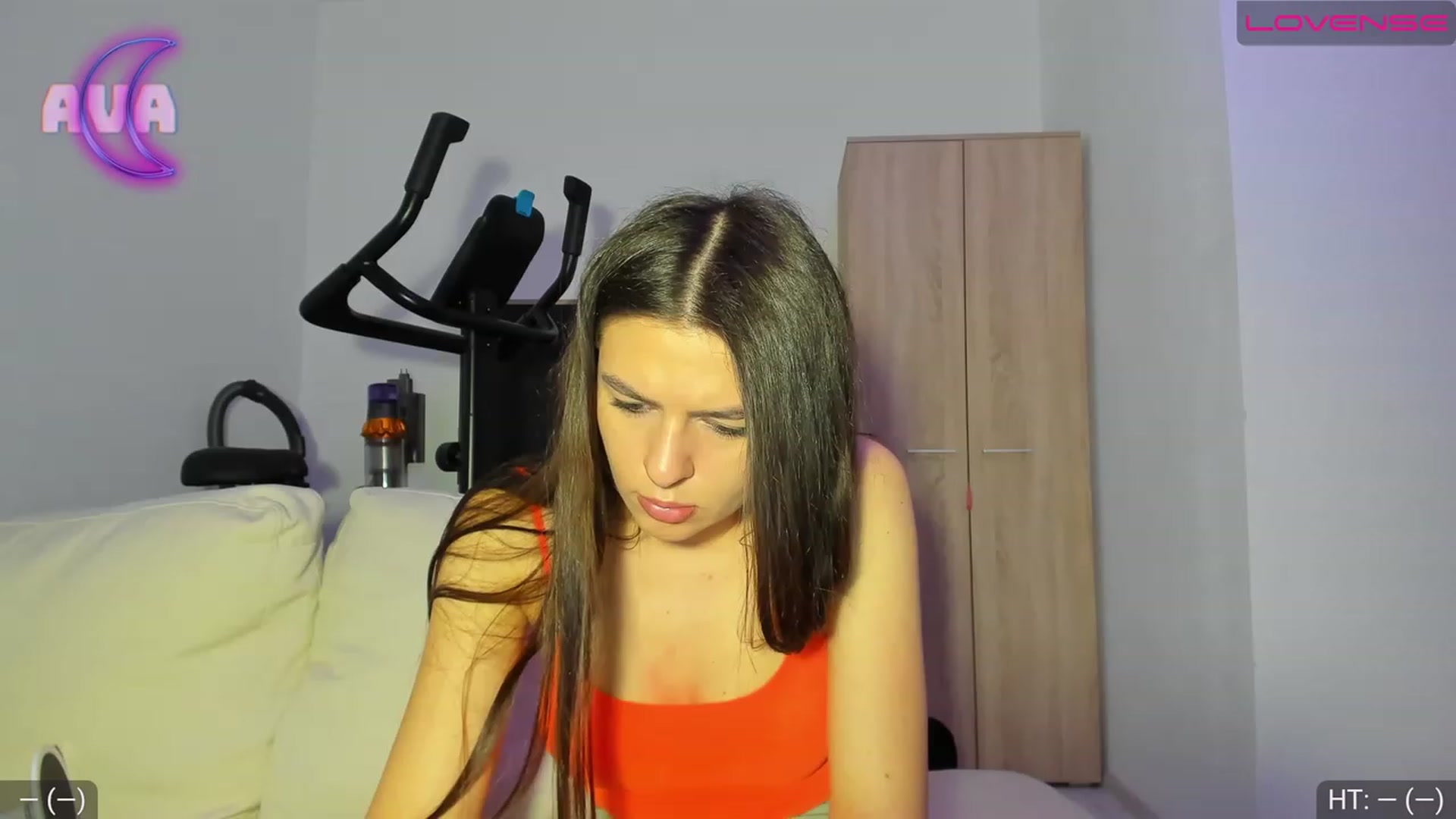 Gallery image thumbnail from AvaMoonlight's myfreecams stream on, 04/01/2023, 23:02 image 2 of 20