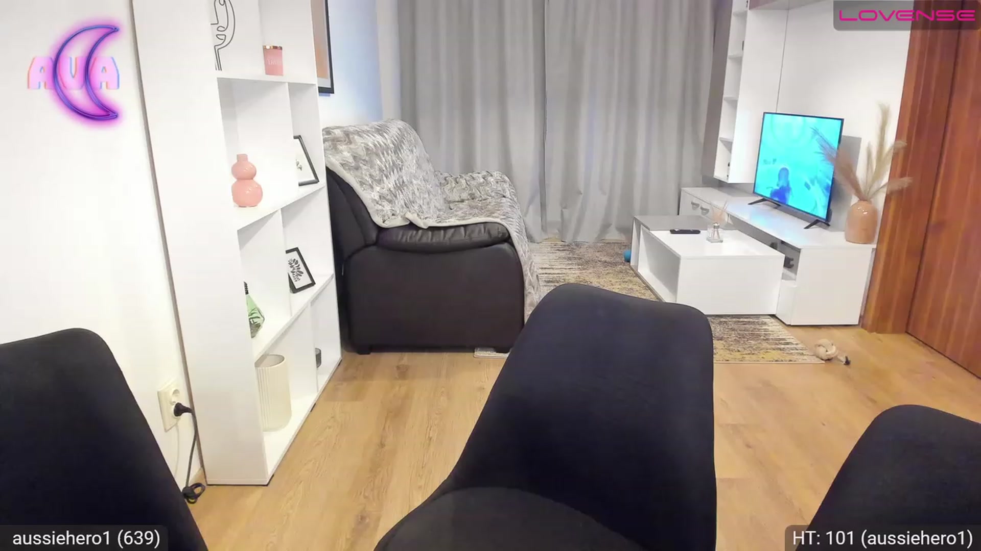 Gallery image thumbnail from AvaMoonlight's myfreecams stream on, 04/08/2023, 23:06 image 13 of 20