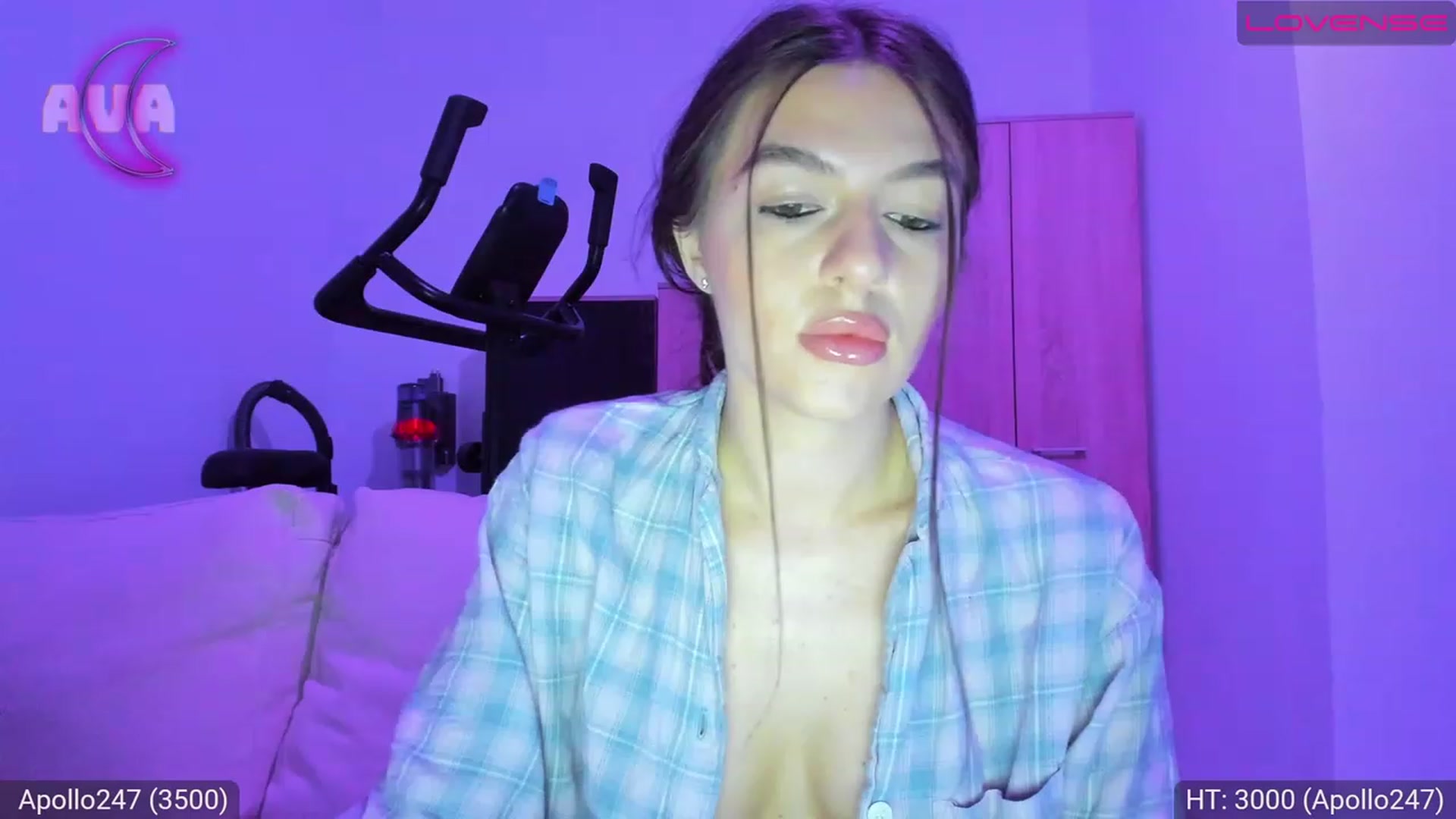 Gallery image thumbnail from AvaMoonlight's myfreecams stream on, 04/09/2023, 23:18 image 9 of 20