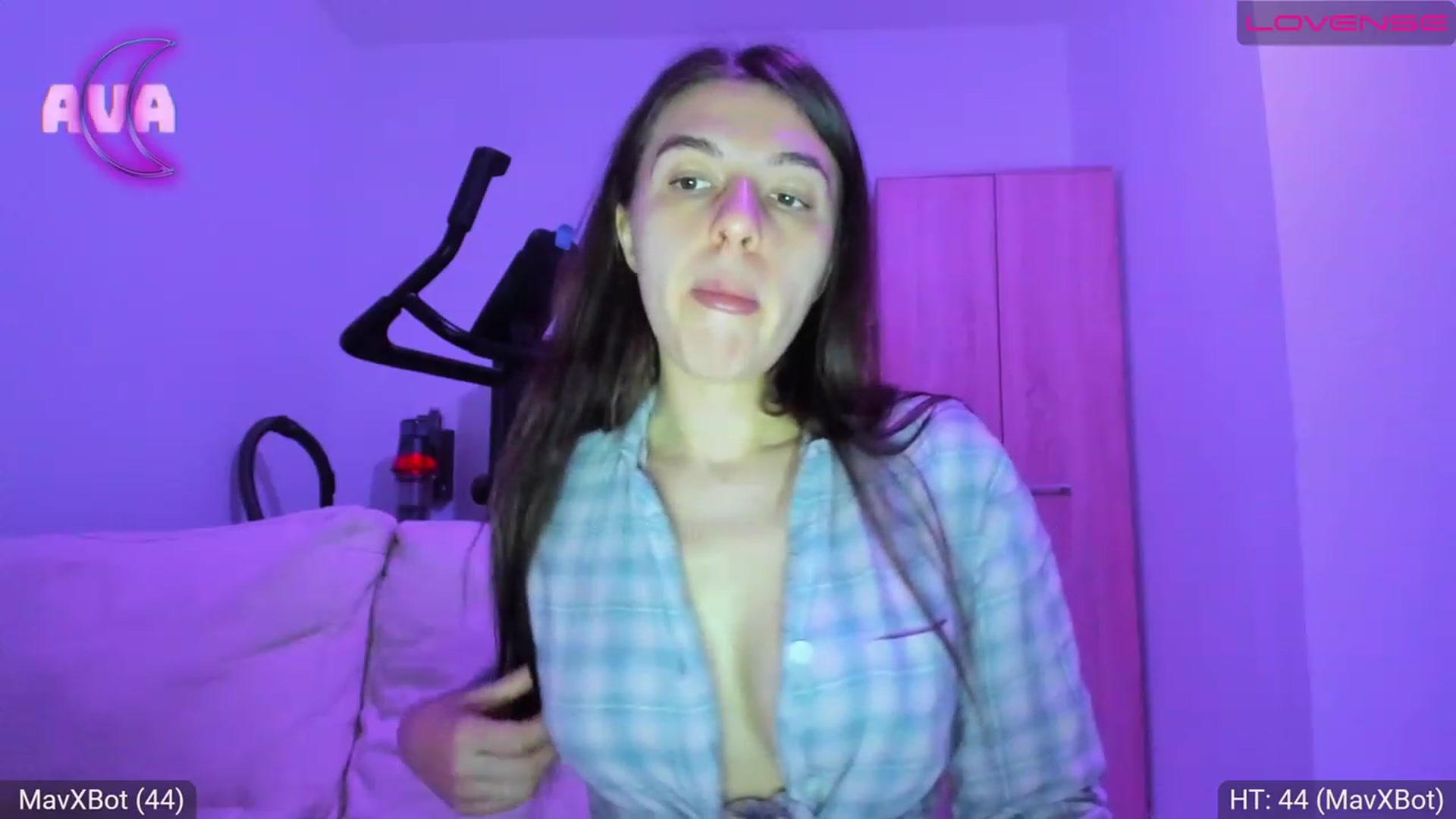 Gallery image thumbnail from AvaMoonlight's myfreecams stream on, 04/17/2023, 22:03 image 8 of 20