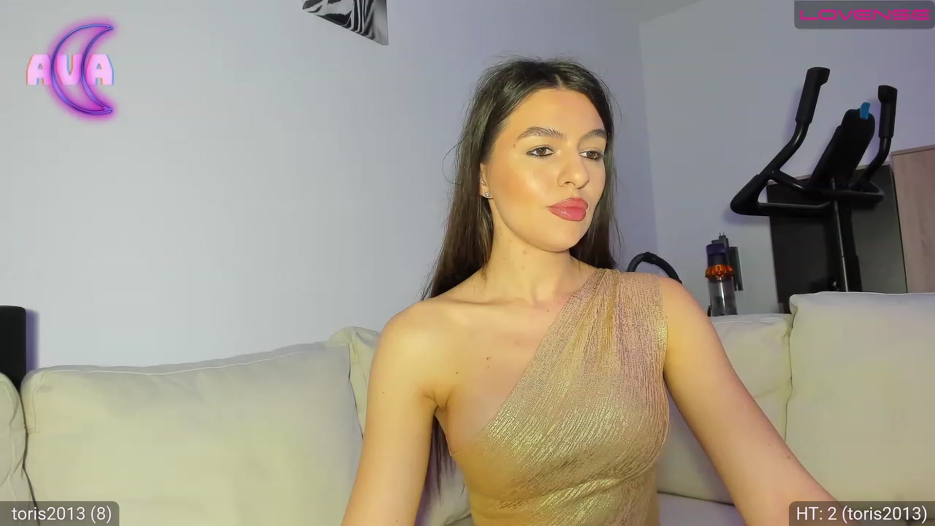 Gallery image thumbnail from AvaMoonlight's myfreecams stream on, 04/26/2023, 23:49 image 8 of 20