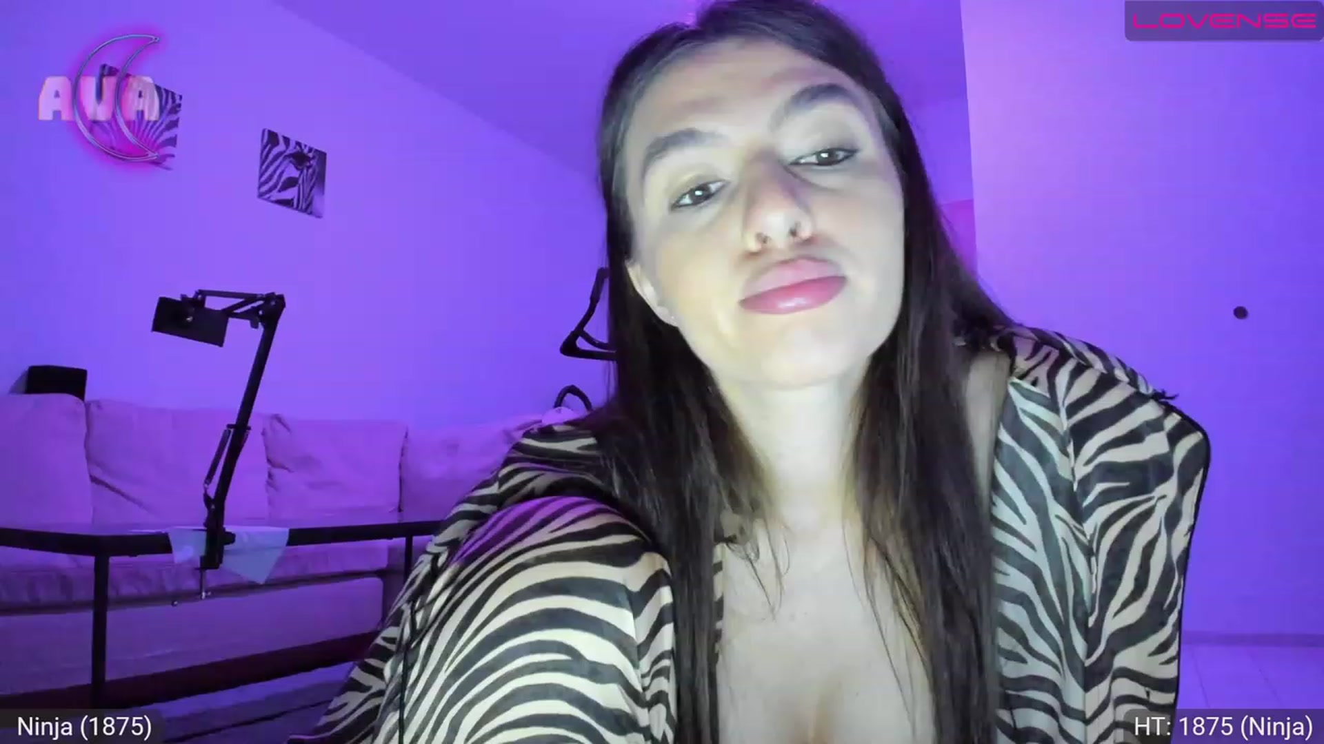 Gallery image thumbnail from AvaMoonlight's myfreecams stream on, 04/30/2023, 23:09 image 16 of 20