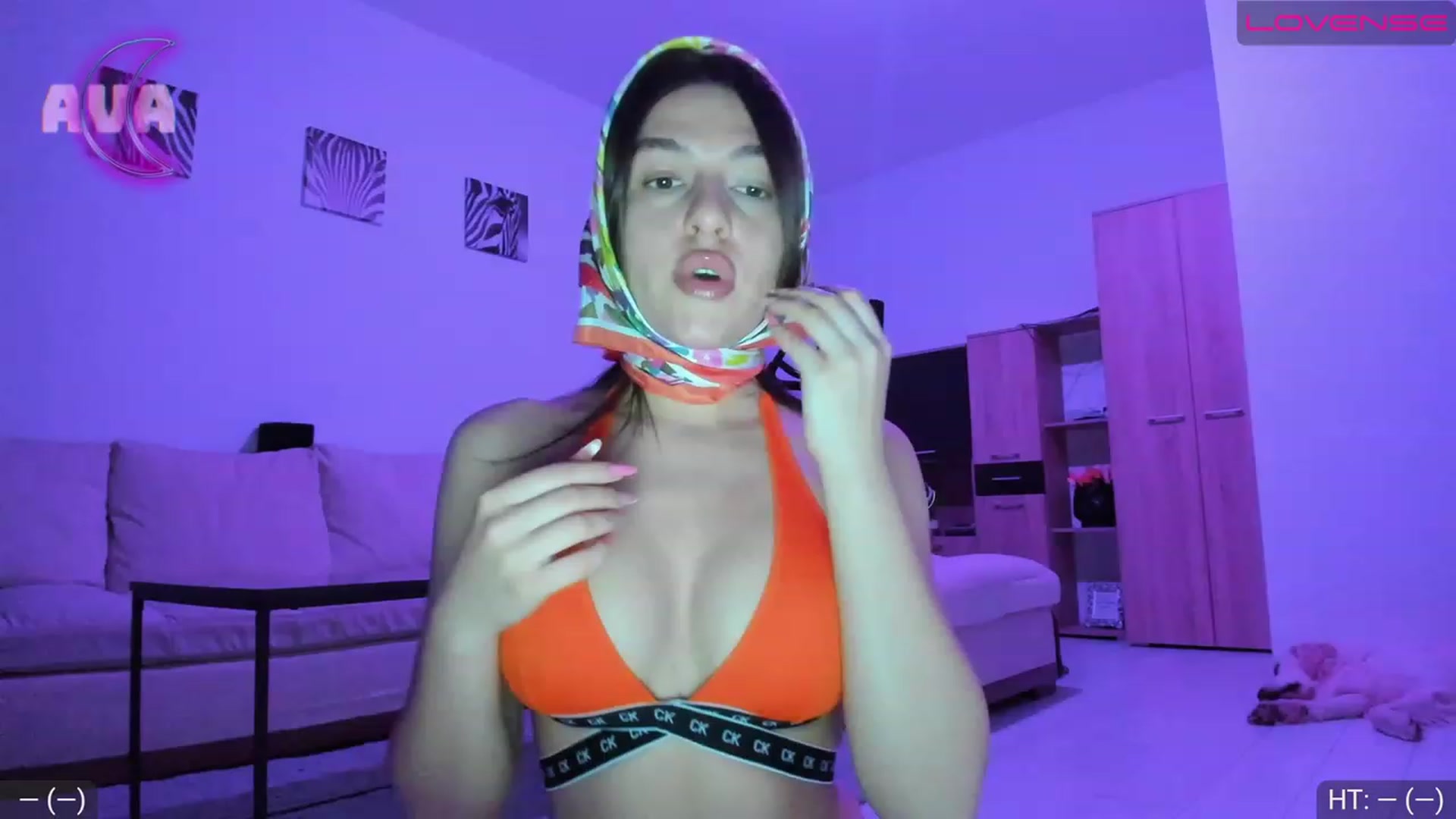 Gallery image thumbnail from AvaMoonlight's myfreecams stream on, 05/02/2023, 23:02 image 2 of 20